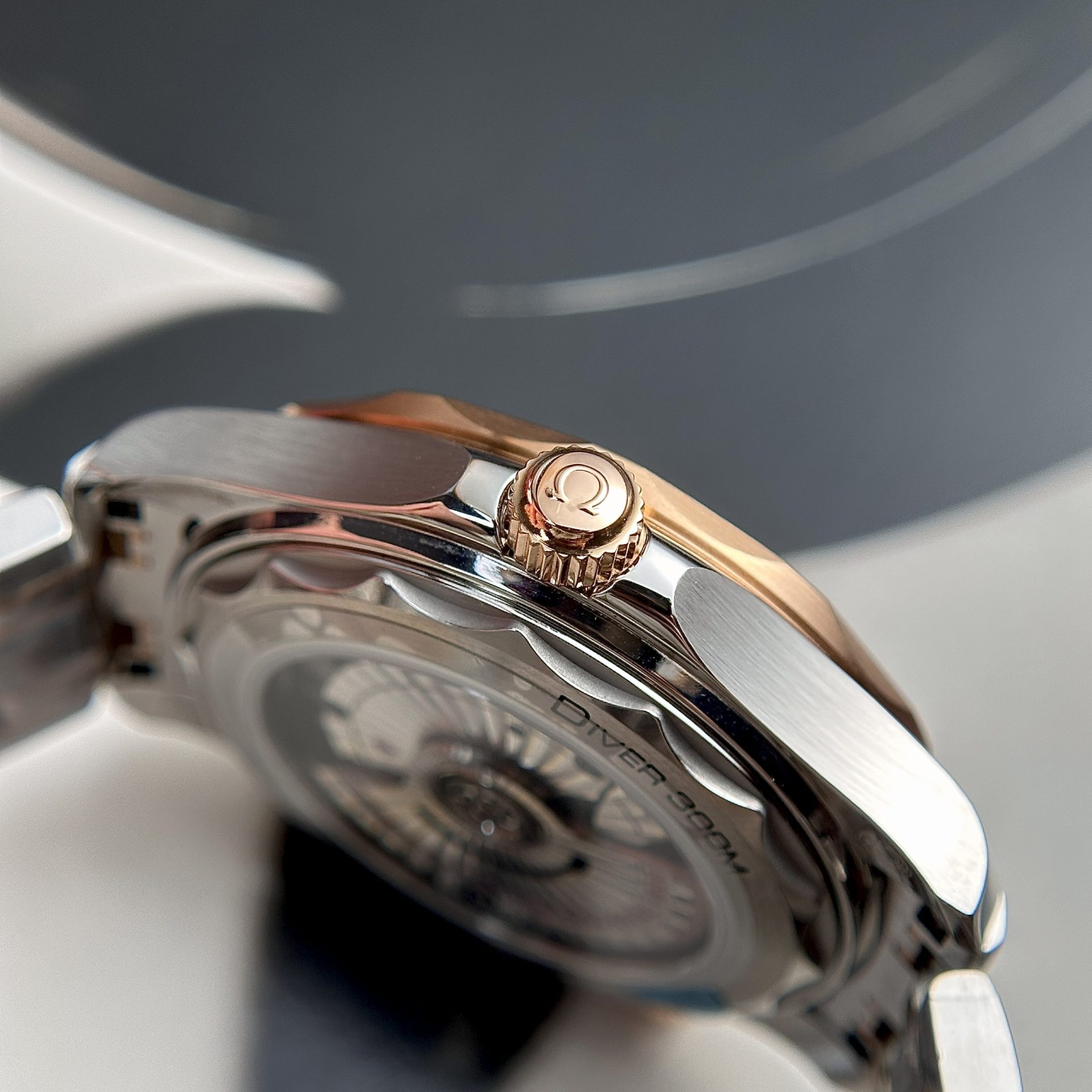 Omega Replica Watch Seamaster Demi Rose Gold Dial Blue VS Factory 42mm