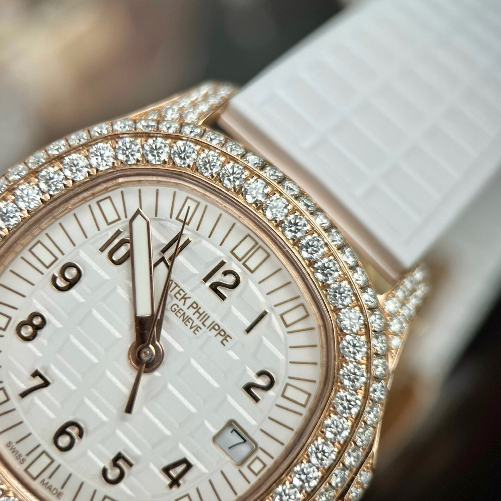 Patek Philippe Aquanaut 5069R With Moissanite Replica Watch PPF 35.2mm