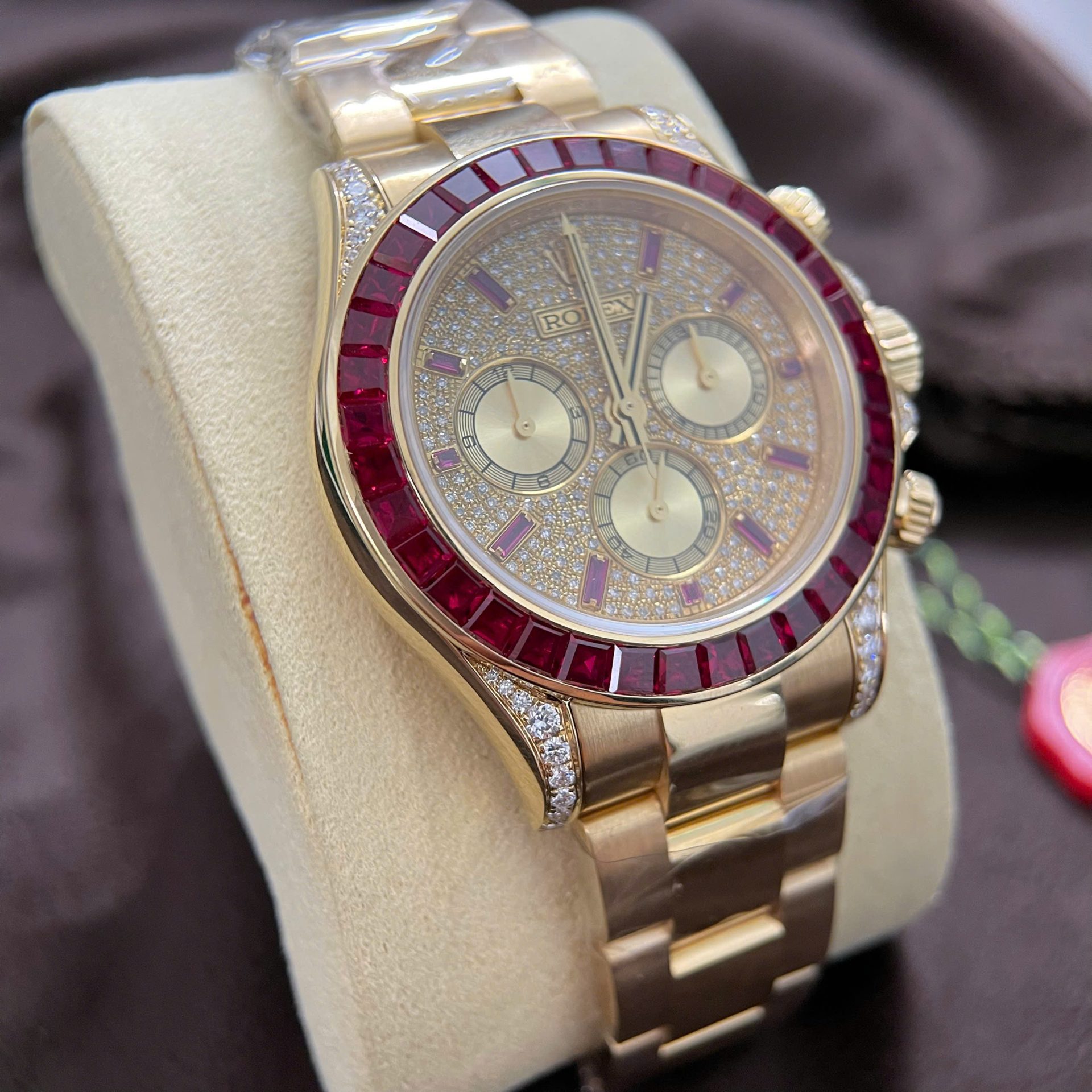 Rolex Cosmograph Daytona 126598TRU Replica Watch 18K Solid Gold + Ruby + Natural Diamonds 40mm