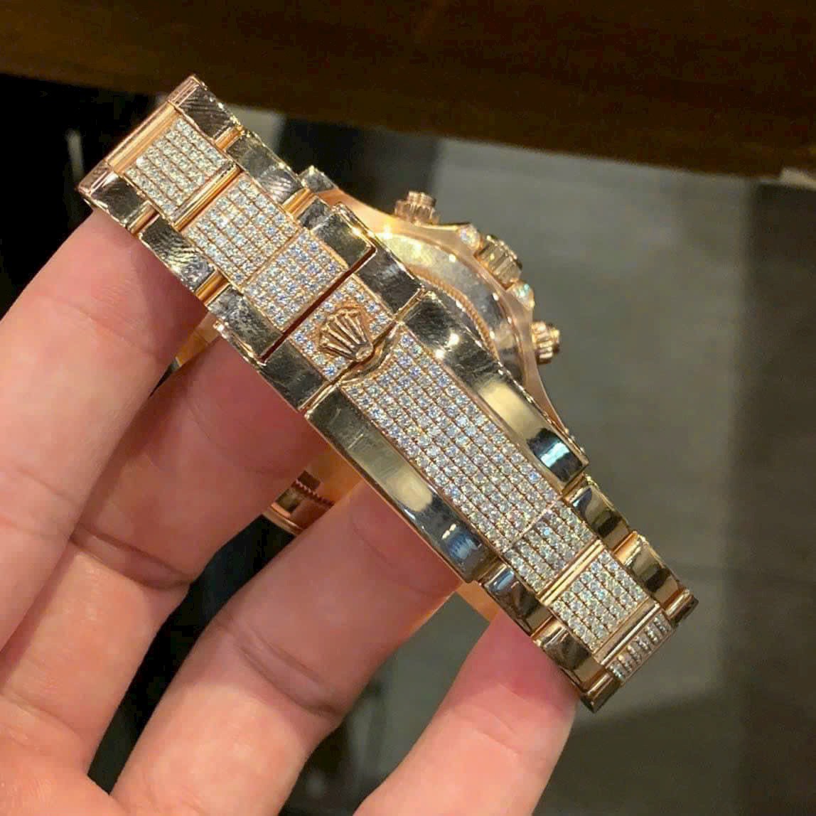 Rolex Daytona Rainbow Replica 1:1 Watch With Full Diamonds 40mm