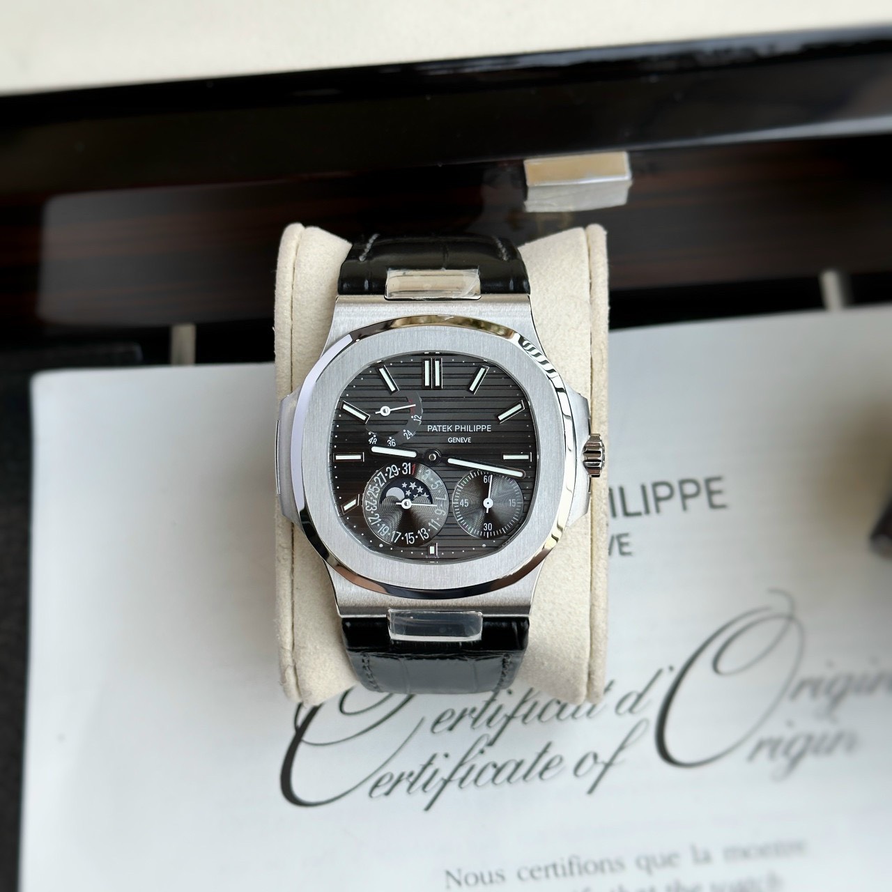 Patek Philippe 5712 Replica Watch Grey Dial GR Factory 40mm