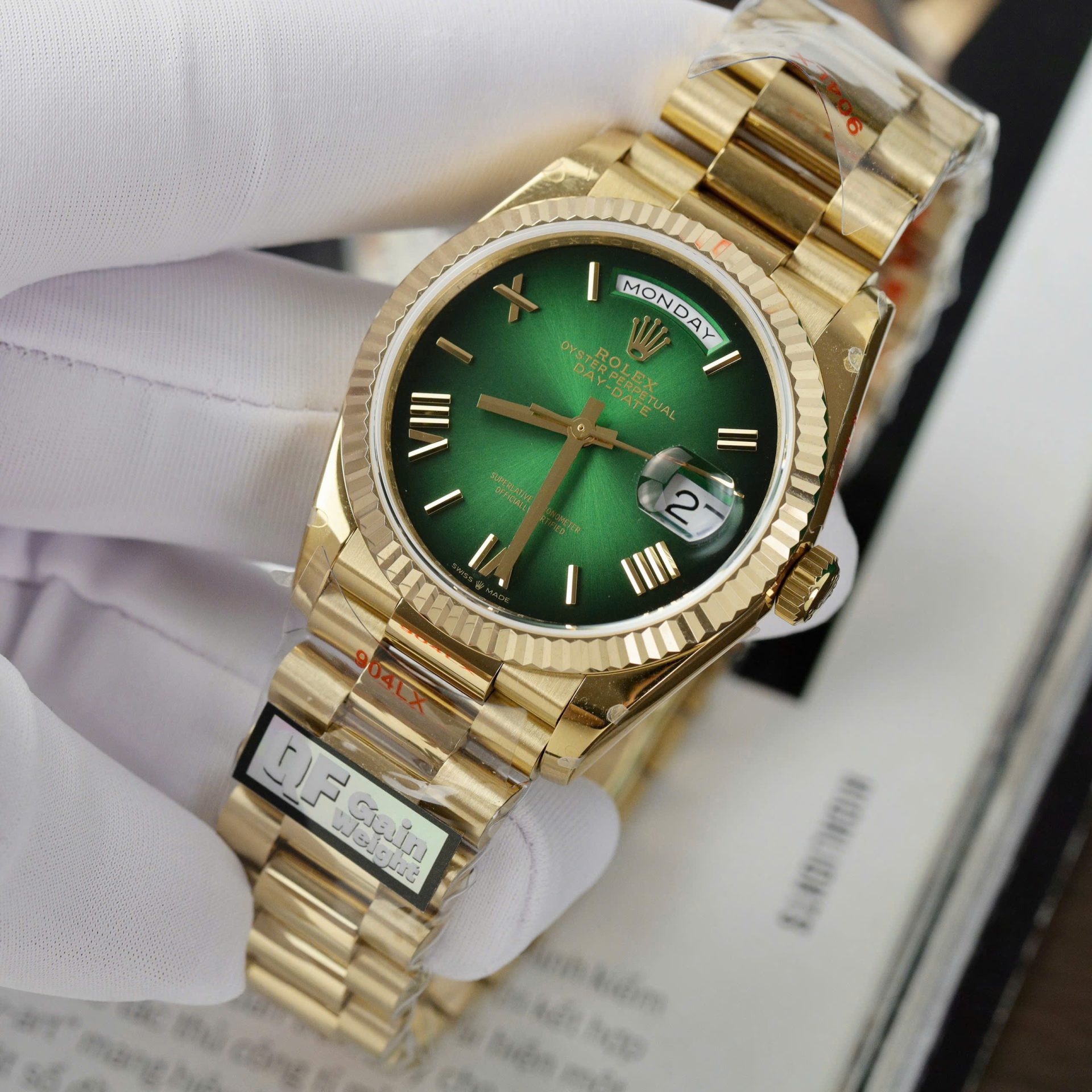 Rolex Day-Date 128238 Replica Watch Green Ombre Dial Weight 158gram QF 36mm