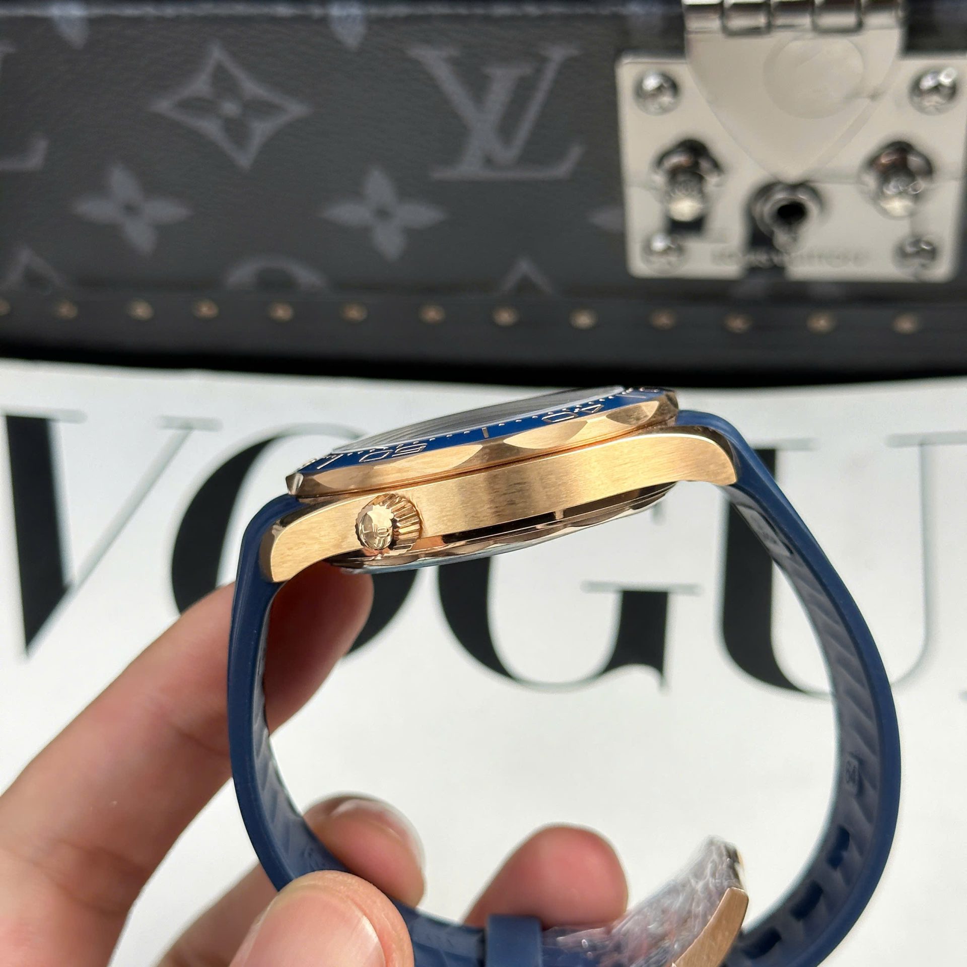 Omega Seamaster Diver 300M Replica Watch Blue Dial Rubber Strap VSF 42mm