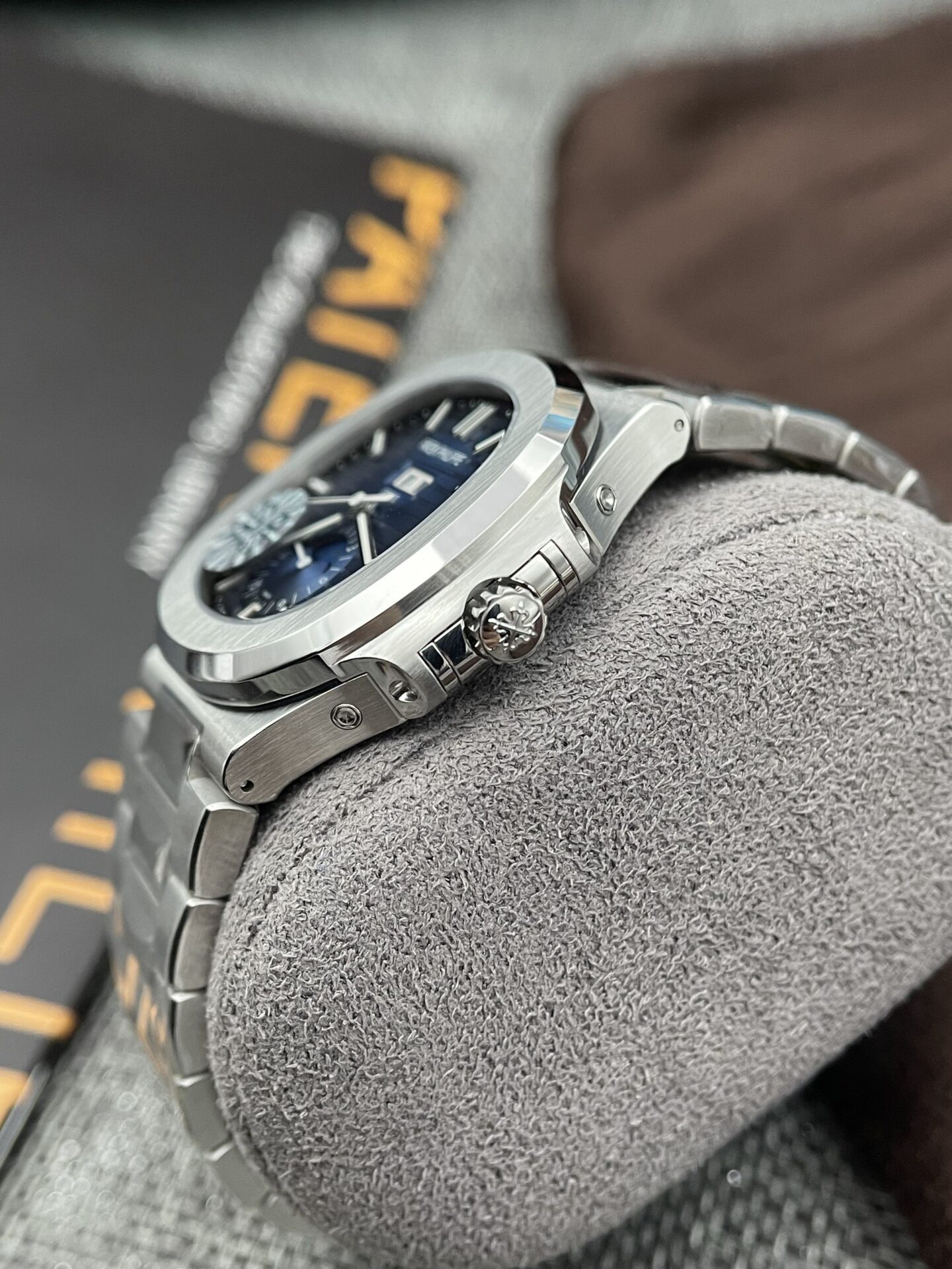 Patek Philippe Nautilus 5726 Best Replica Watch Blue Dial GRF 40.5mm