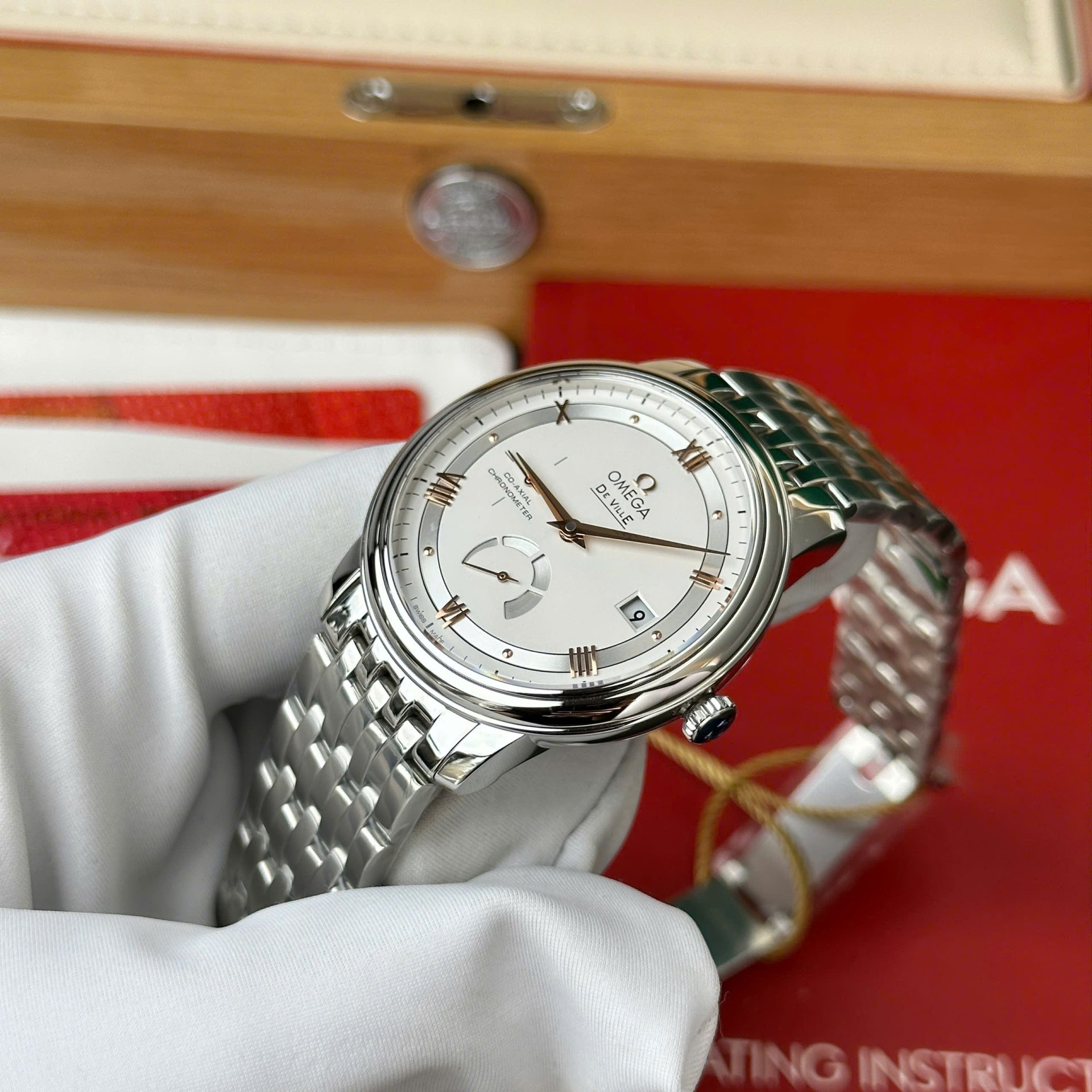 Omega De Ville Prestige Power Reserve Replica Watch White Dial Metal Wire 39.5mm