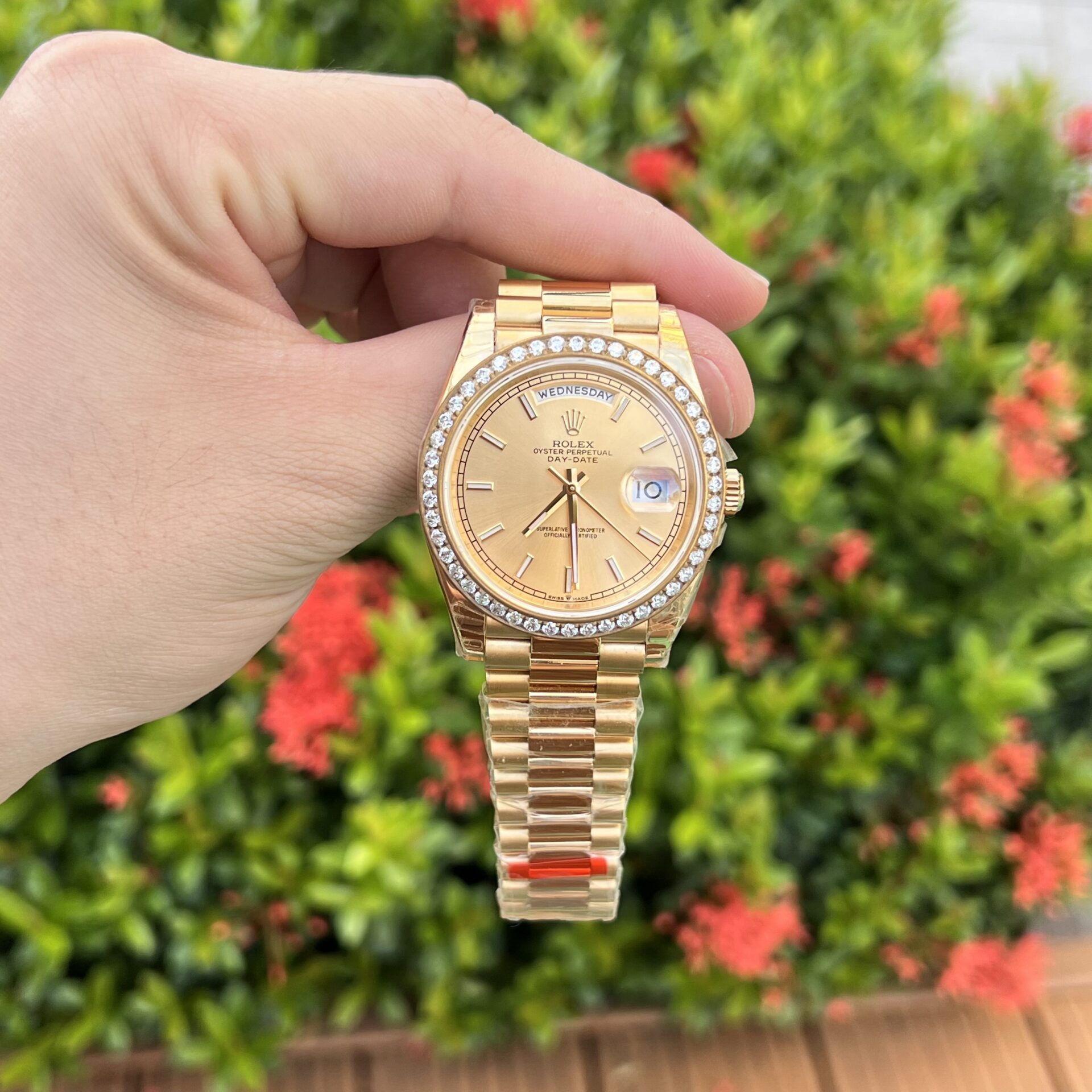 Rolex Day-Date Best Replica Watch Diamond Bezel Champagne Dial 40mm