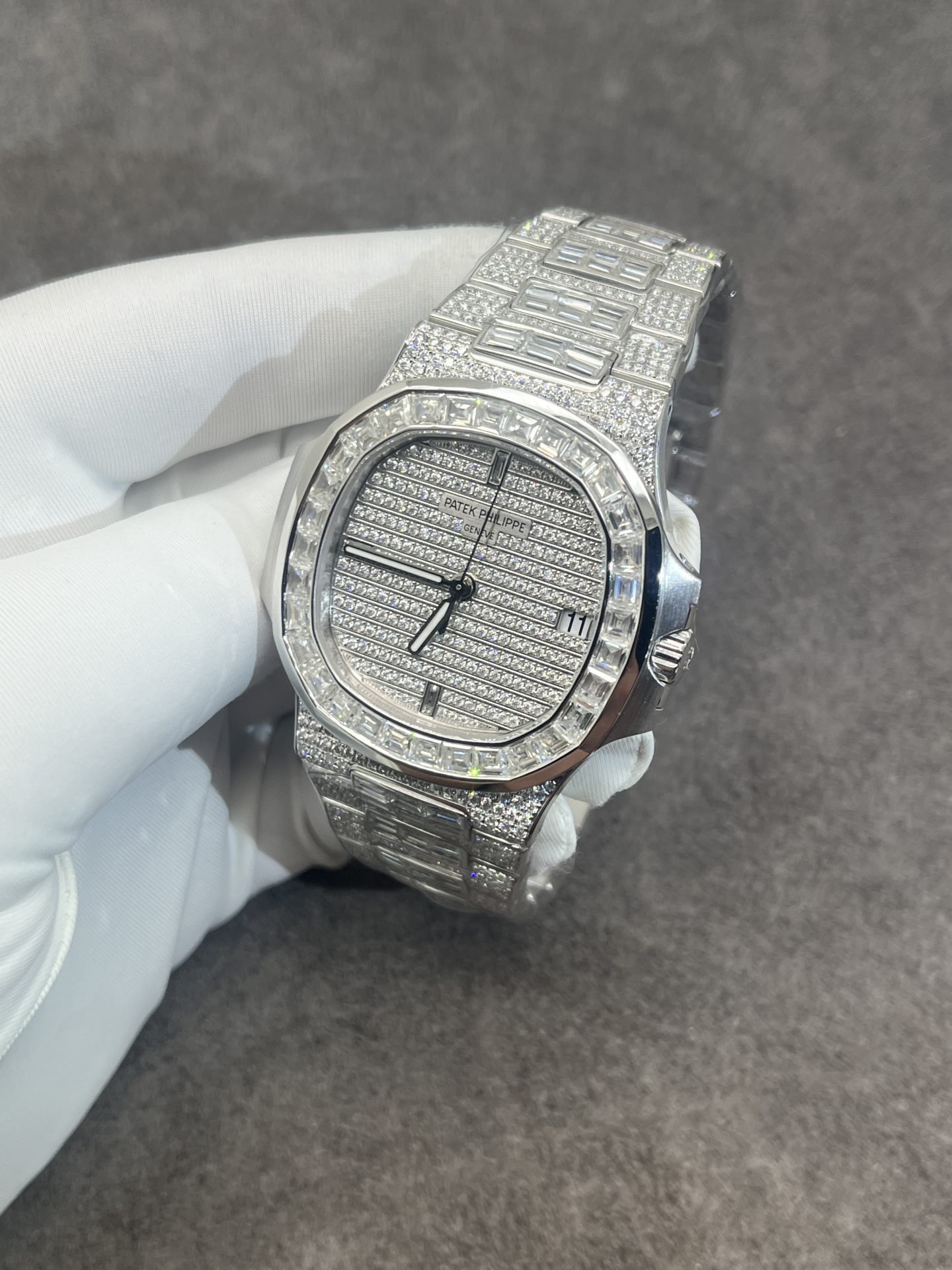 Patek Philippe Best Replica Watch Nautilus 5719 Custom CVD Diamond And White Gold 40mm