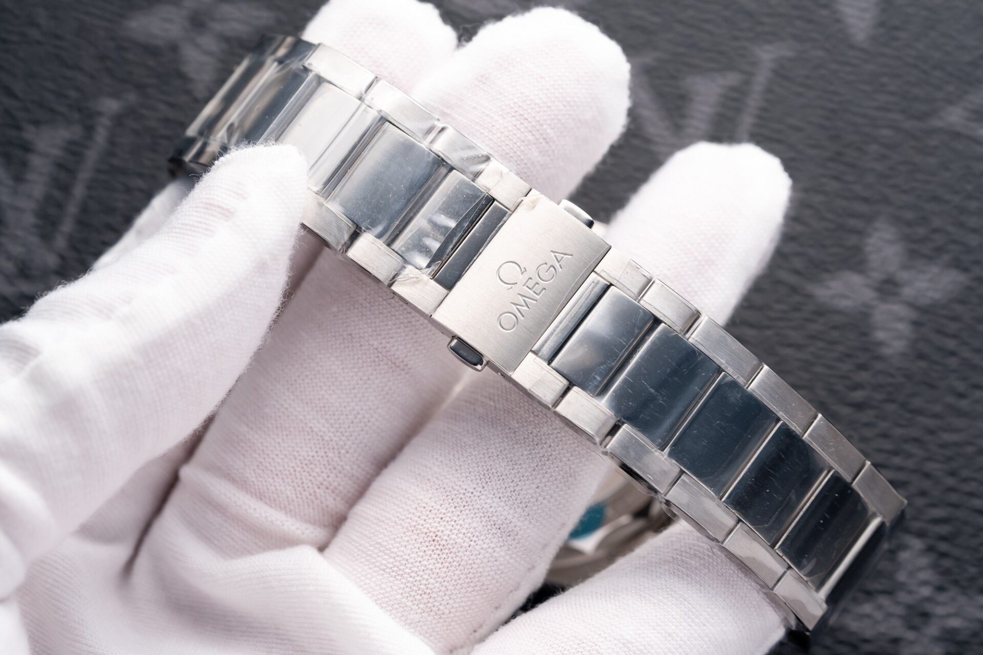 Omega Seamaster Aqua-Terra Blue Dial Replica Watch VS Factory 43mm