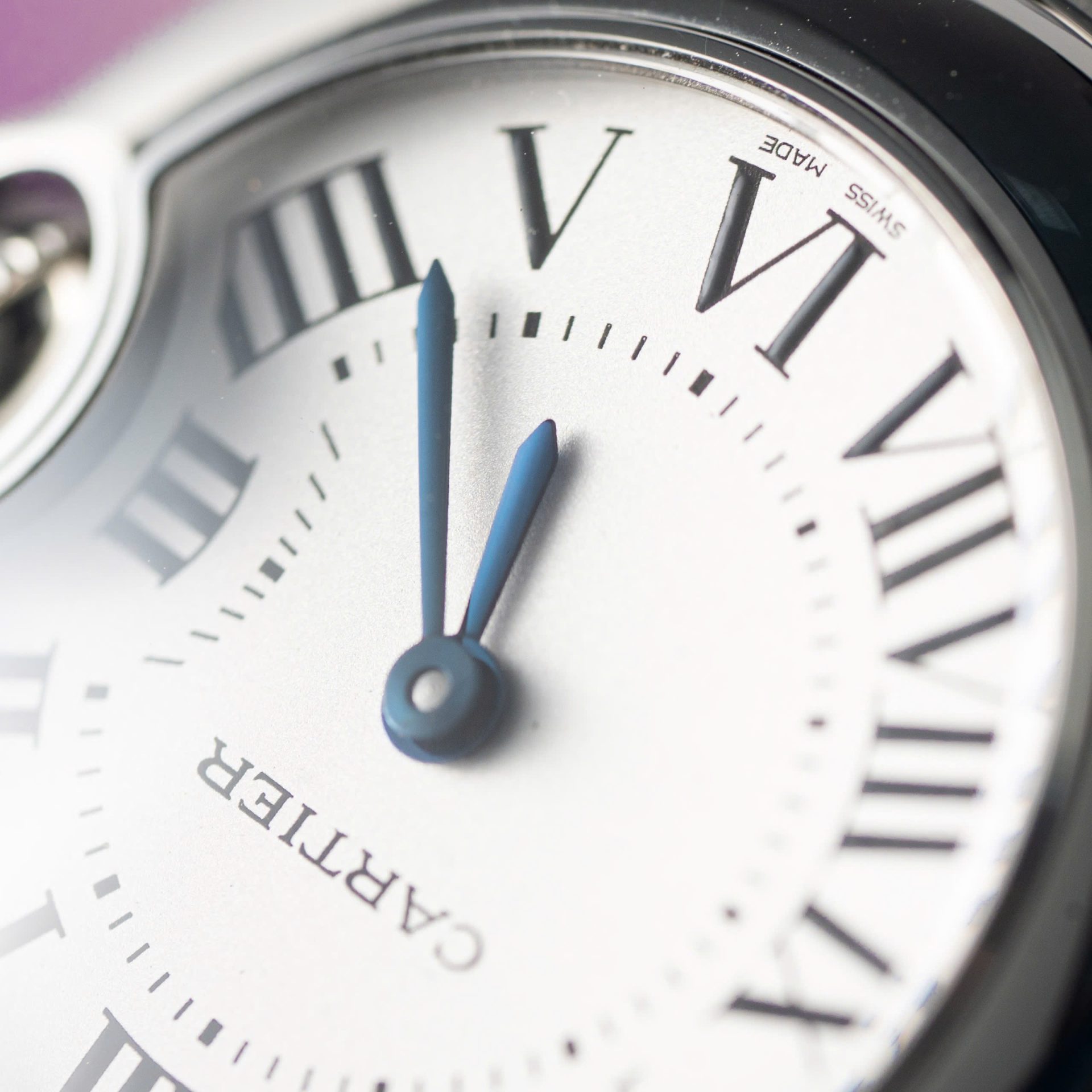 Cartier Ballon Bleu Women s Replica Watch Swiss Quartz Movement Metal Strap 28mm