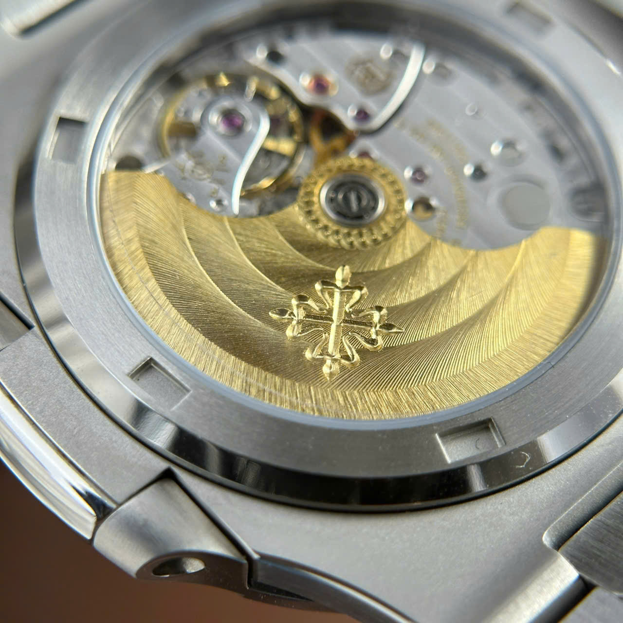 Patek Philippe Nautilus 5711 Refined Full Options Green Dial Best Top Quality Watch 40mm