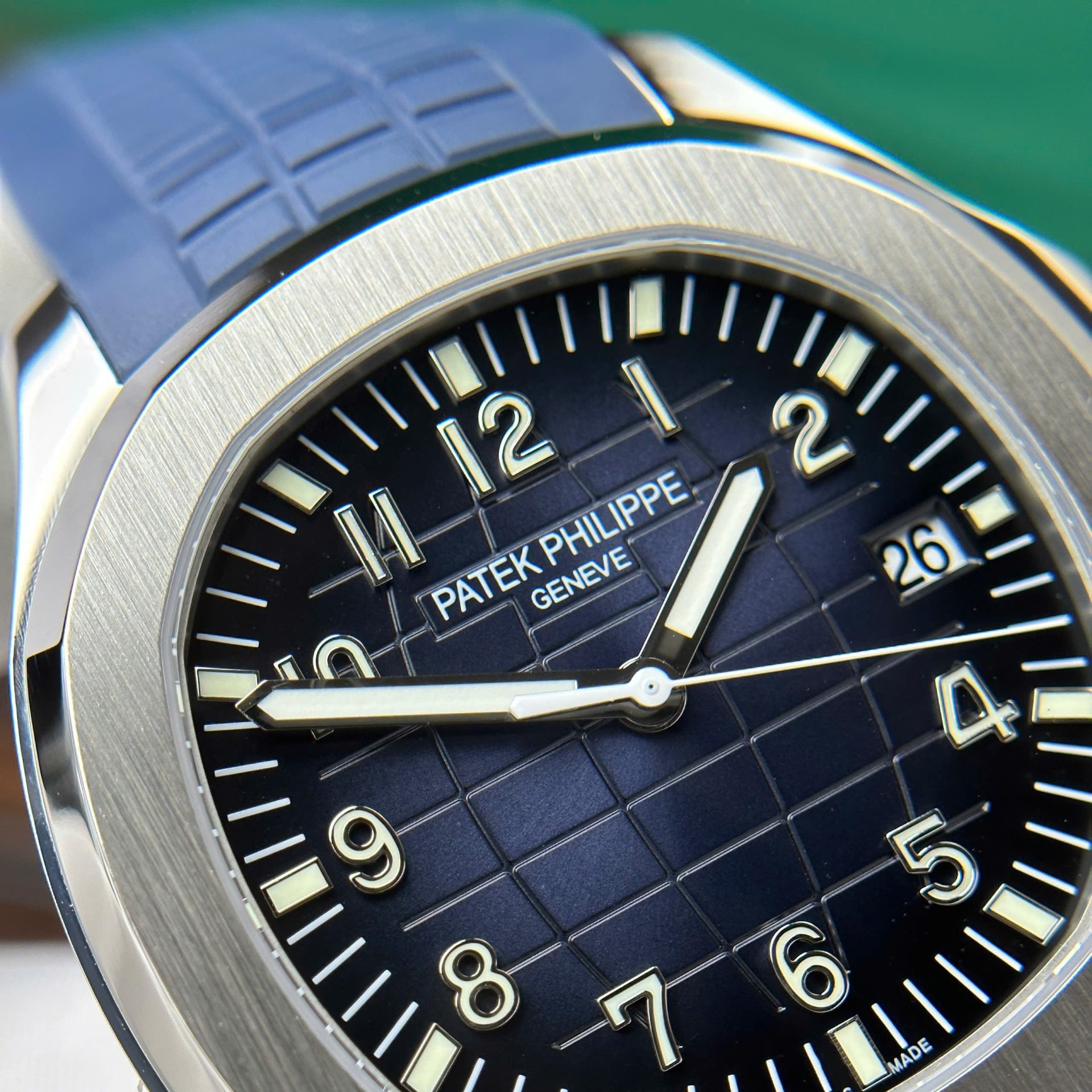 Patek Philippe Aquanaut 5168G Blue Dial Best Replica Watch Custom Like Auth 42.2mm