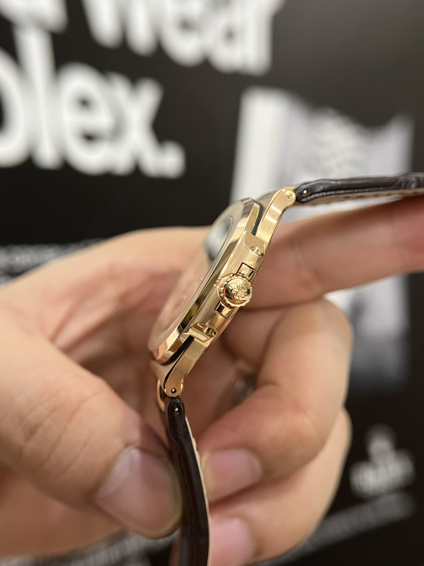 Patek Philippe Nautilus 5711 Replica Watch Gold Wrapped 3K Factory 40mm