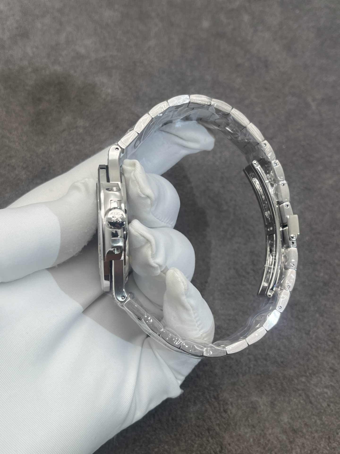 Patek Philippe Best Replica Watch Nautilus 5719 Custom CVD Diamond And White Gold 40mm