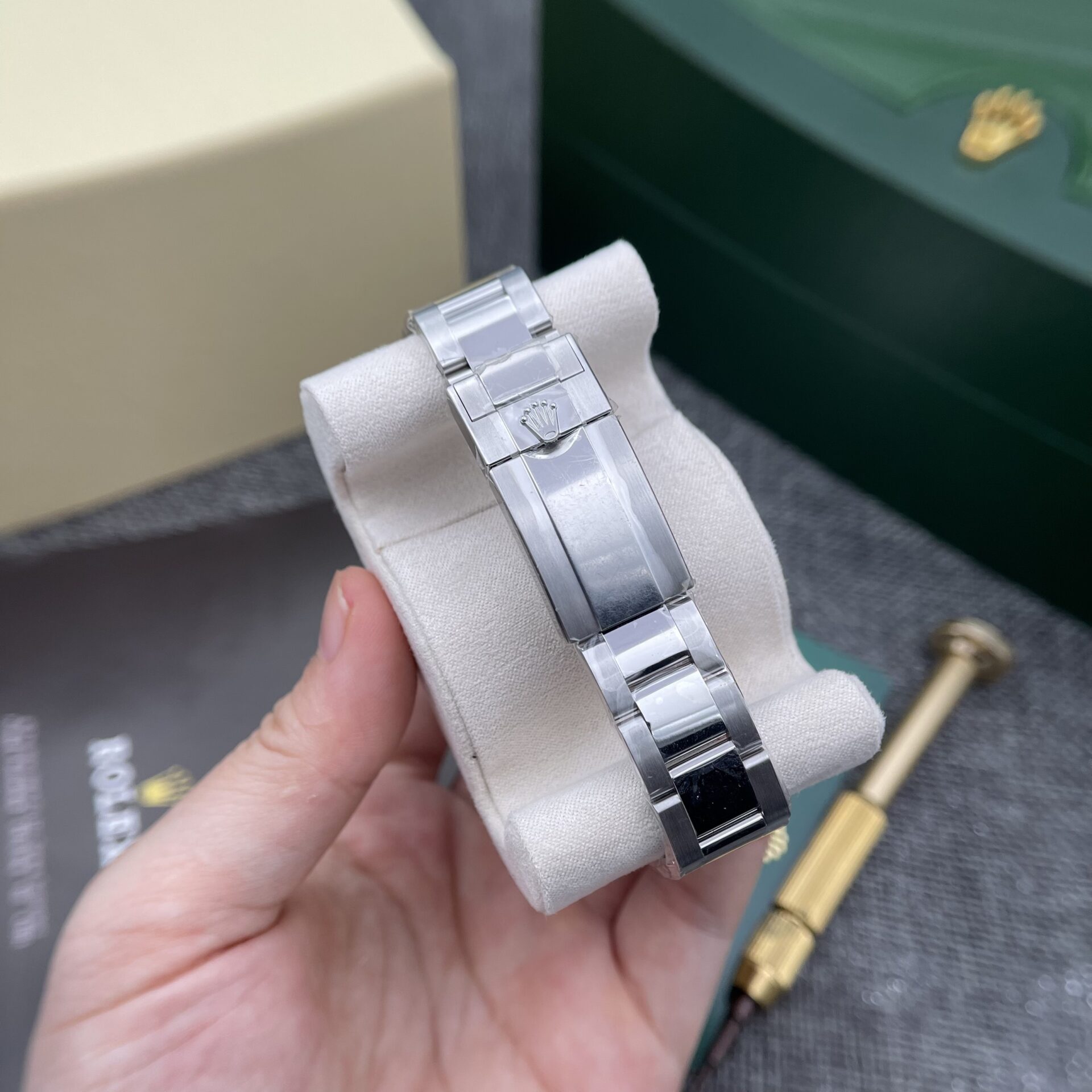 Rolex GMT Master II Replica Watch Black Dial Clean Factory 40mm