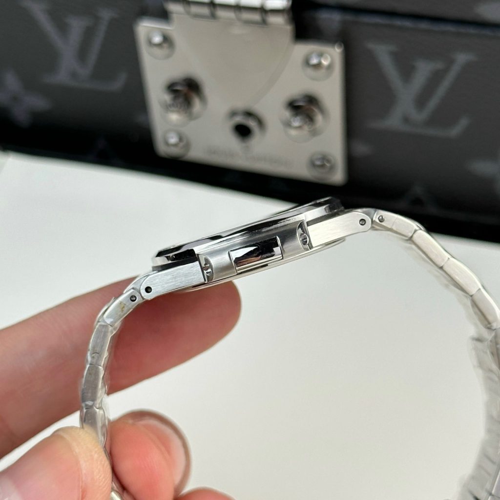 Patek Philippe Clone Watch Nautilus 7010 Womens White Dial 32mm