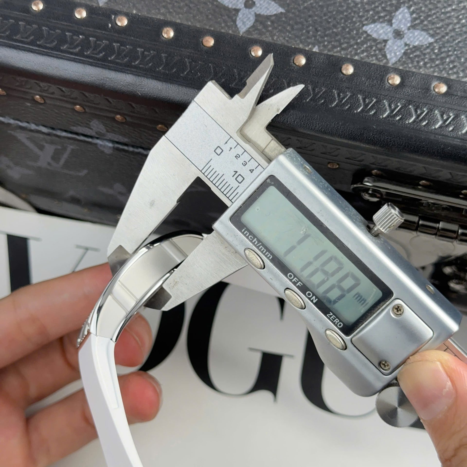 Richard Mille RM07-01 Best Replica Watches Diamonds White Rubber Strap ZF Factory 36mm