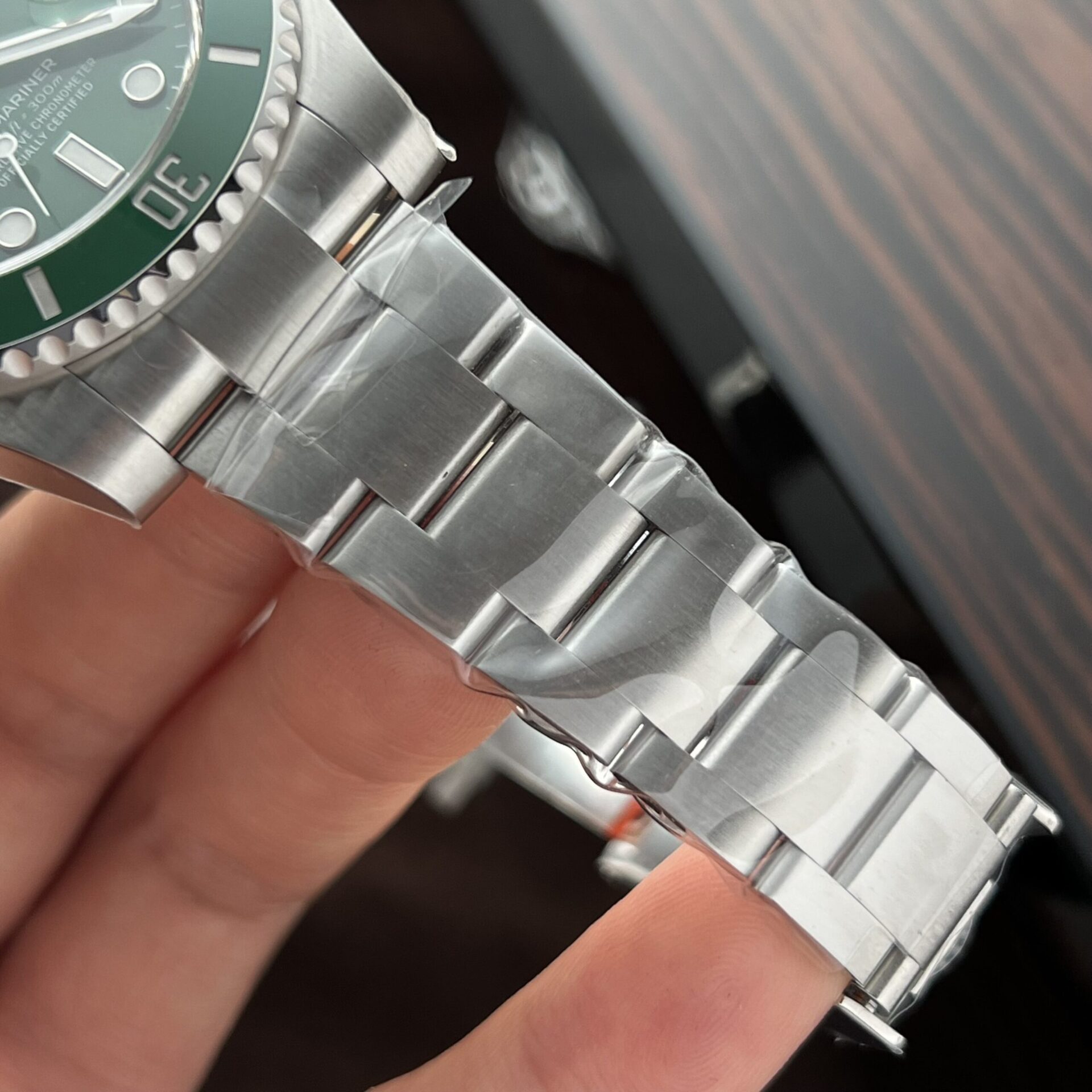 Rolex Submariner 116610LV Hulk Replica Watch Clean Factory 40mm