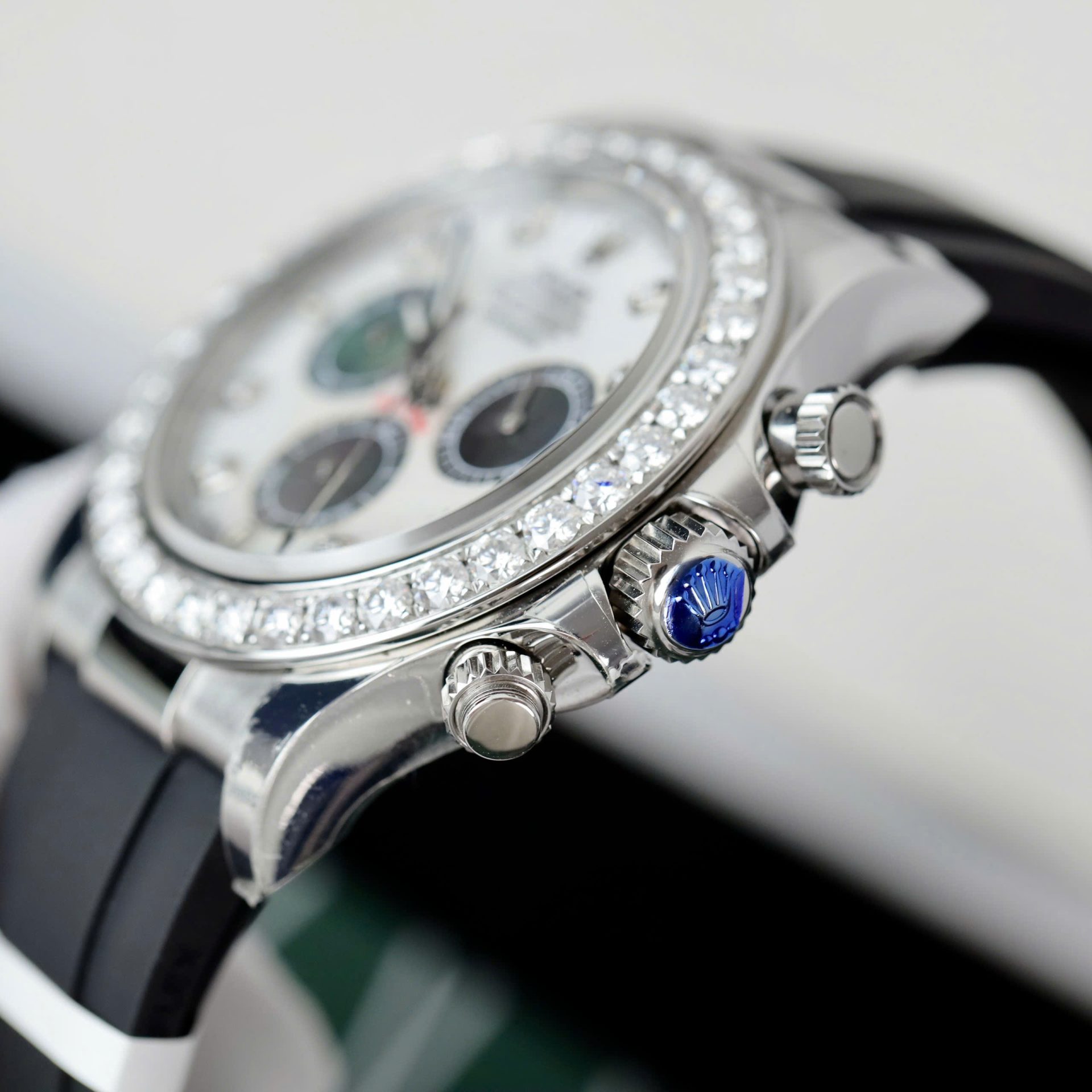 Rolex Daytona Dial MOP Replica Watch Number Pile + Bezel Diamonds Moissanite Custom 40mm