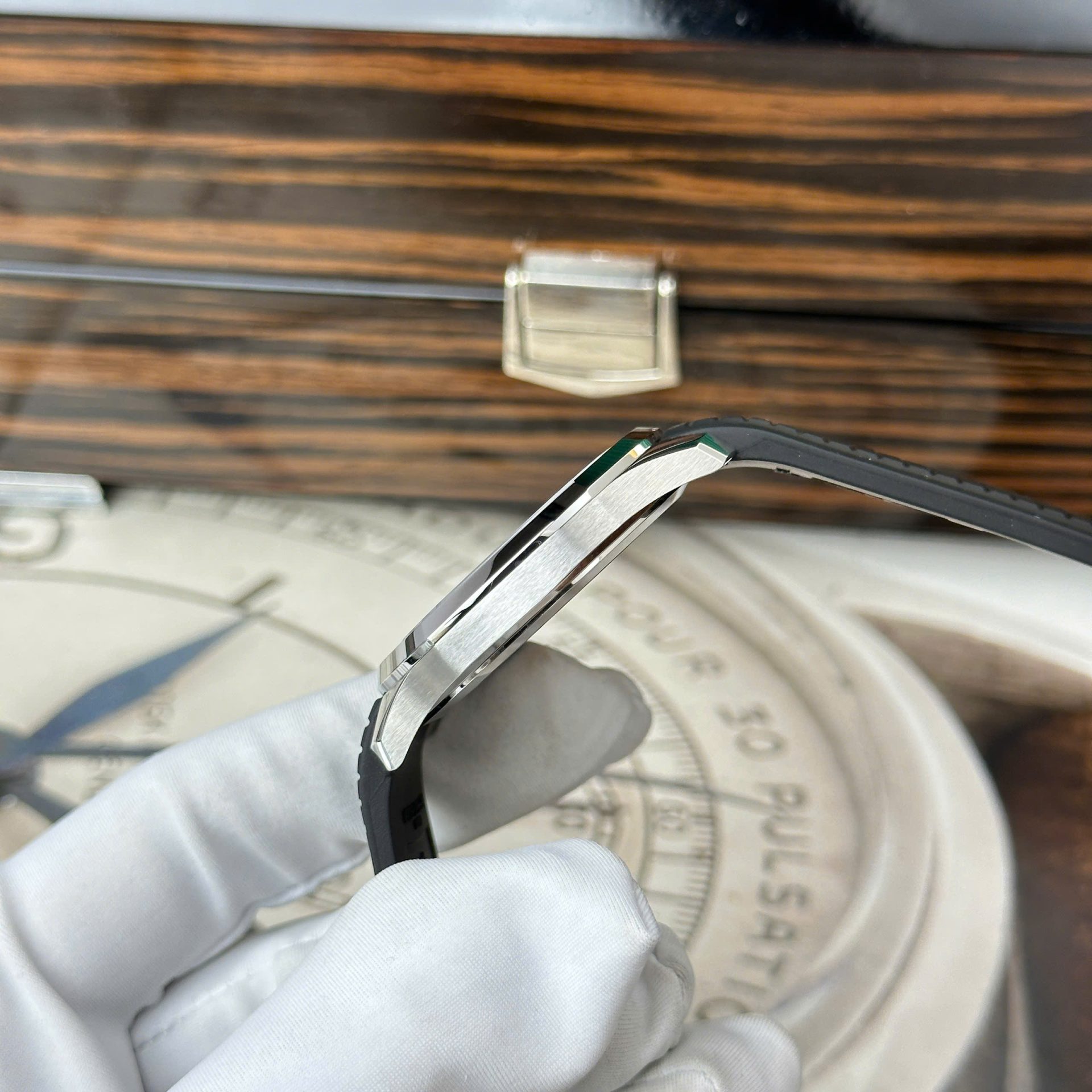 Patek Philippe Aquanaut 5167 Replica Watch Custom Like Auth VVIP 40mm