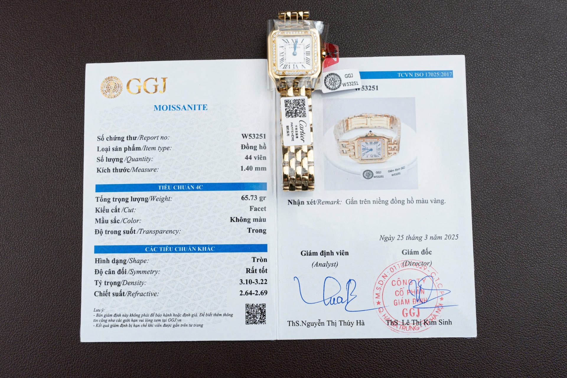 Cartier Panthere WJPN0015 White Dial Replica Watch Bezel Diamonds Moissanite 27x37mm