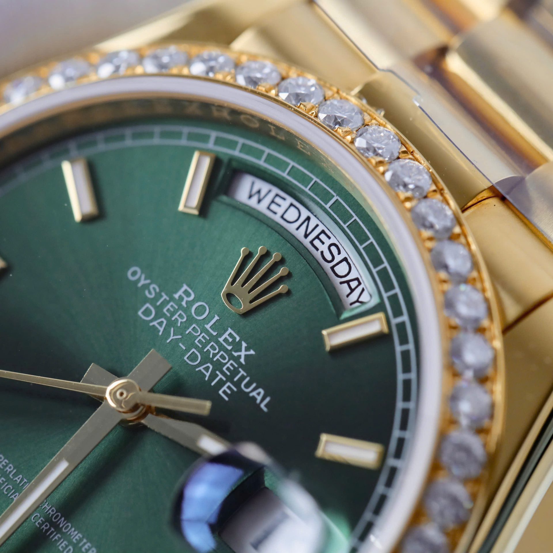 Rolex Day-Date Dial Green Replica Watch Gold Wrapped + Diamonds Moissanite Hong Kong 36mm