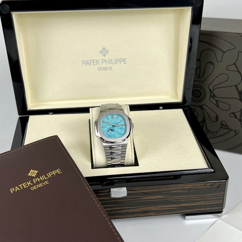 Patek Philippe Replica Watch Nautilus 5712 Tiffany   Co Metal Wire 40mm