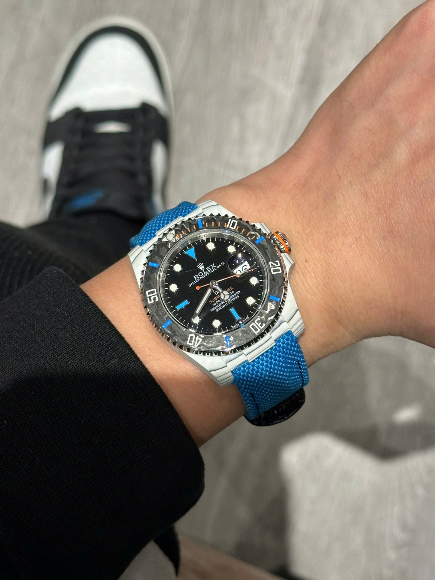 Rolex Submariner DIW Carbon Best Replica Watch Black Dial 40mm