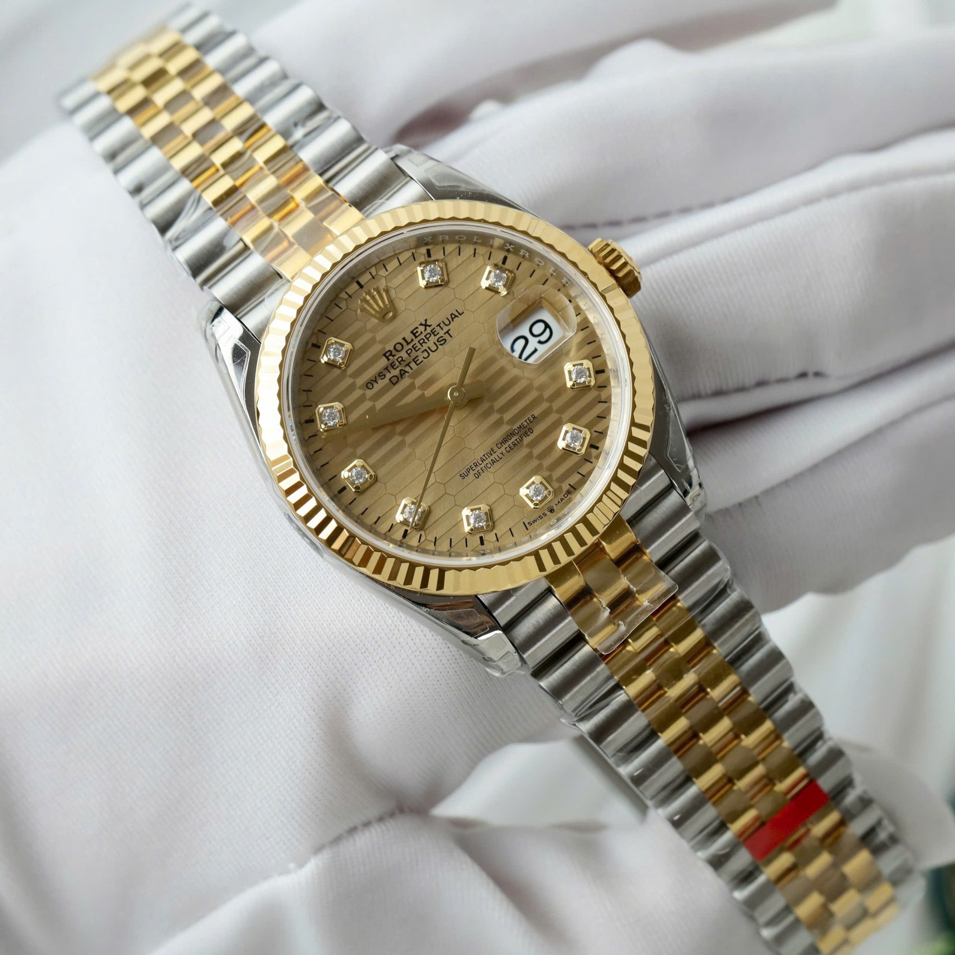 Rolex DateJust 126231 Replica Watch Màu Demi Motif Dial VS Factory 36mm