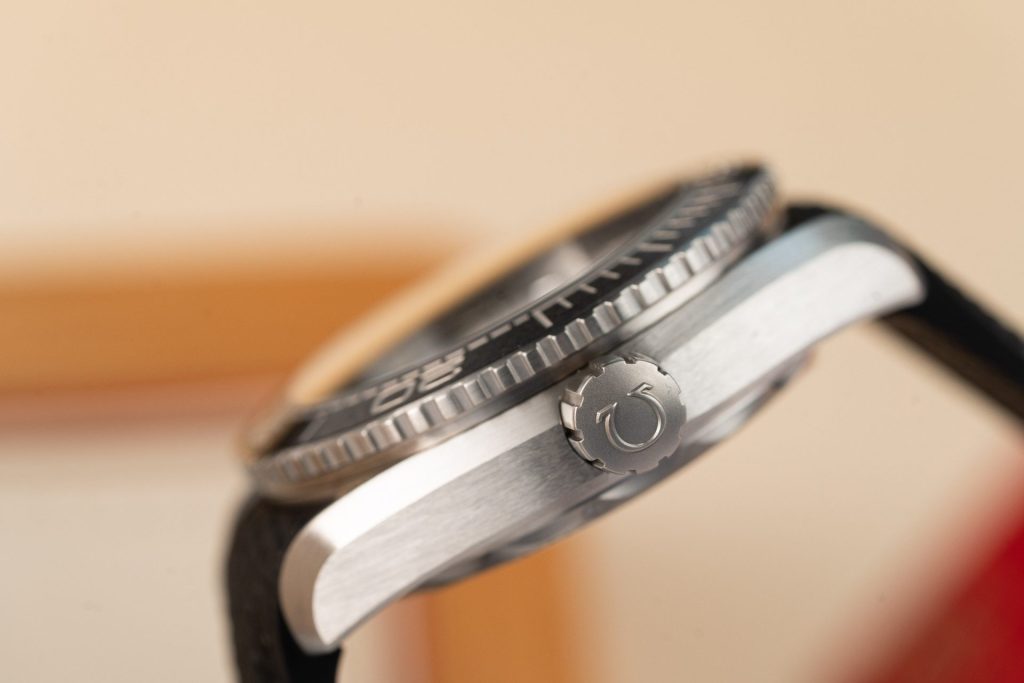 Omega Replica Watch Planet Ocean 600M Dial Black VS Factory 43.5mm