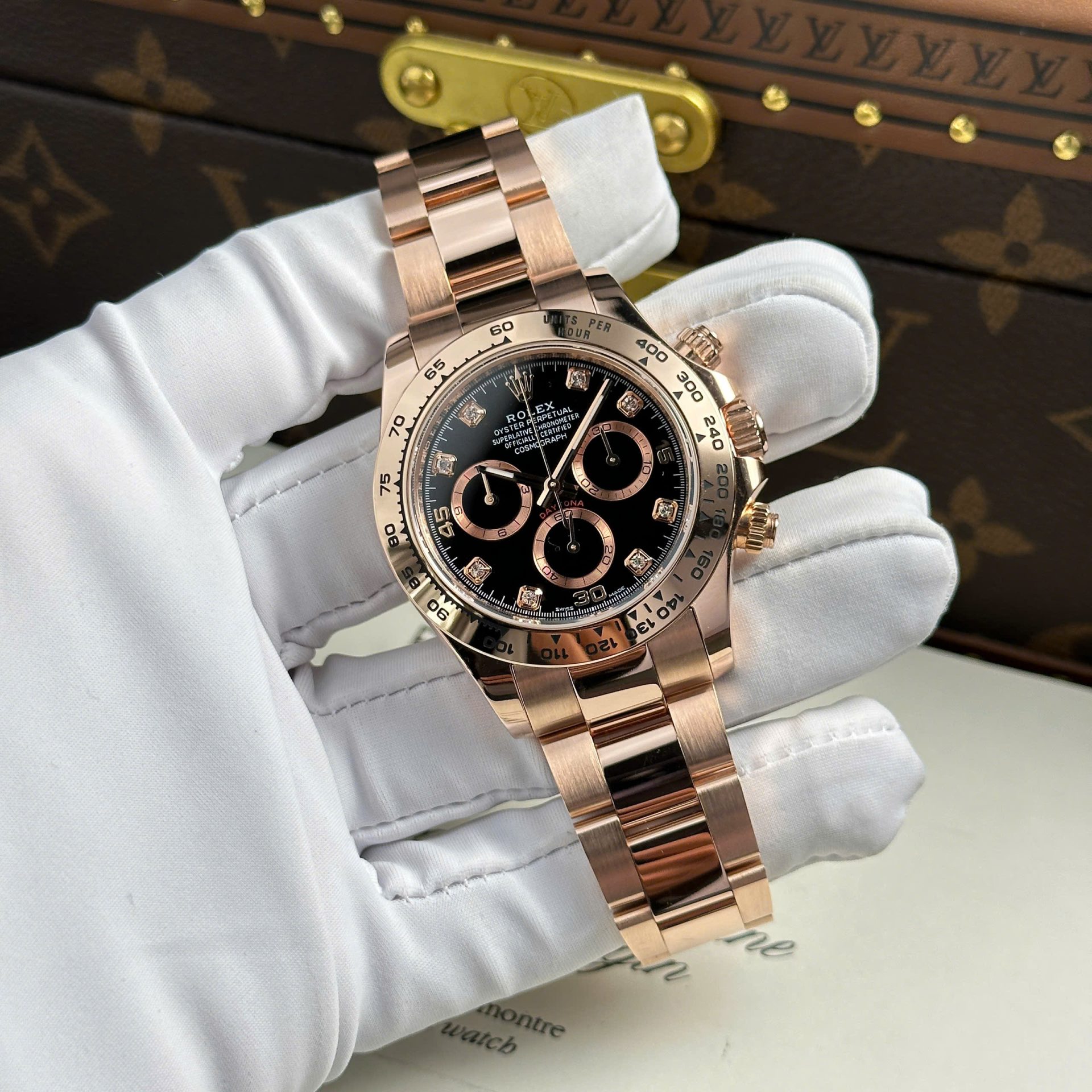 Rolex Cosmograph Daytona Dial Black Custom Gold Wrapped Replica Watch 40mm
