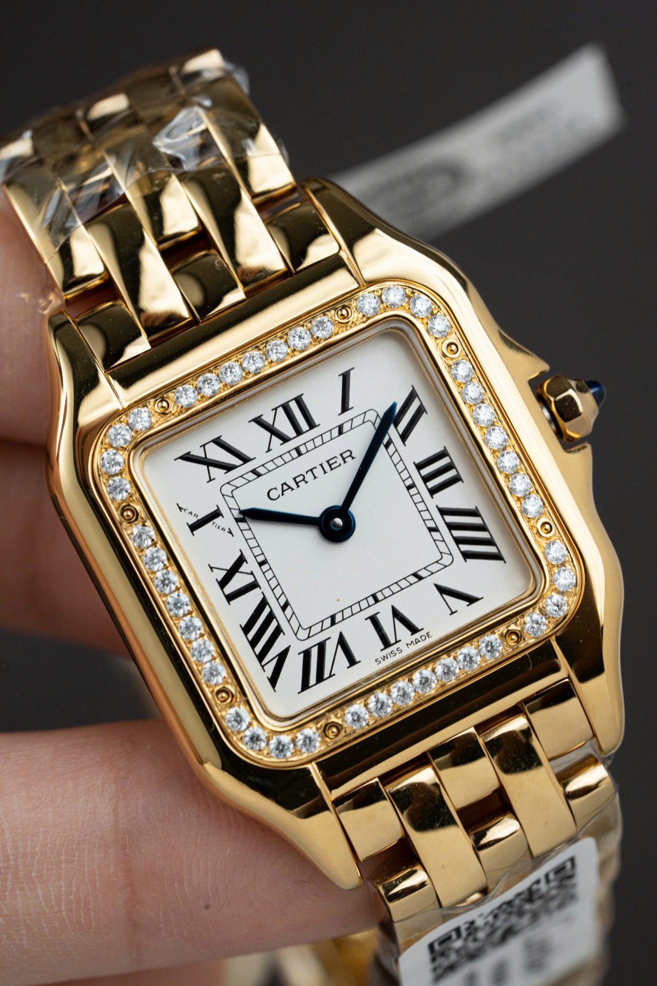Cartier Panthere WJPN0015 White Dial Replica Watch Bezel Diamonds Moissanite 27x37mm