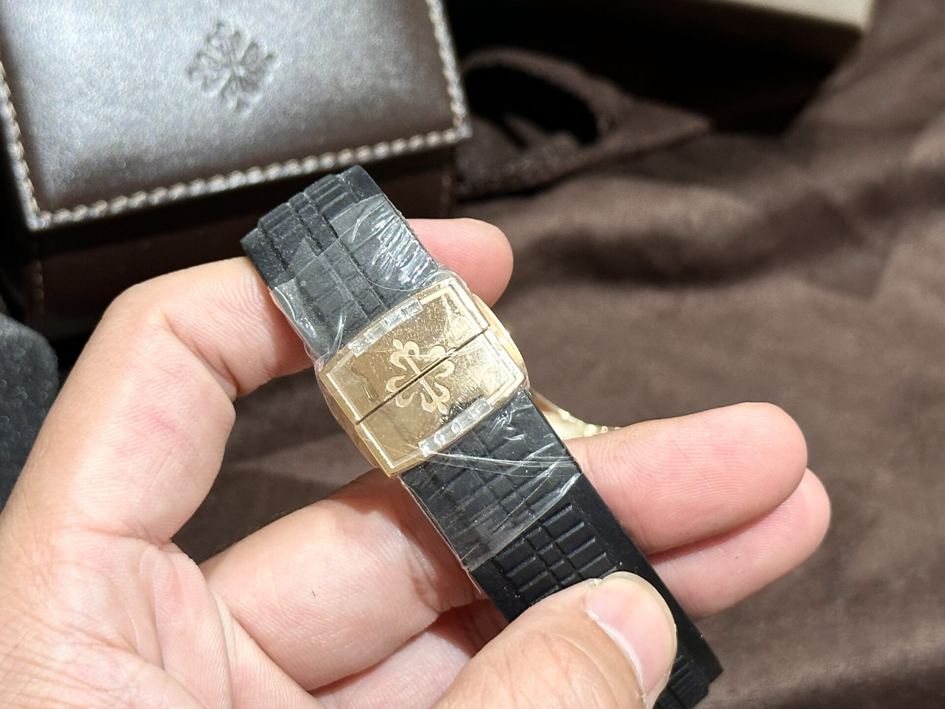 Patek Philippe Aquanaut 5167R Replica Watch 18K Solid Gold Natural Diamond 40mm