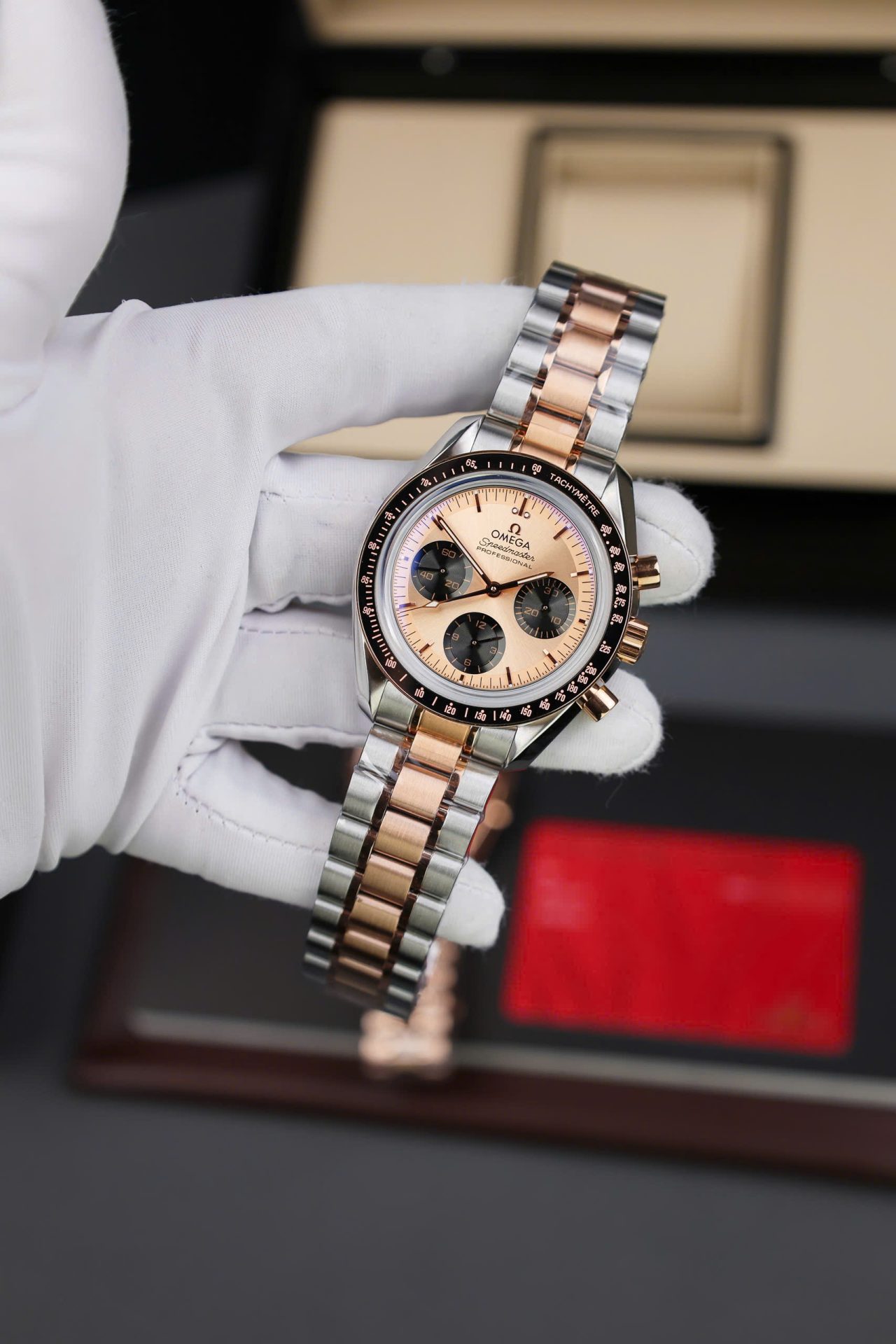 Omega SpeedMaster Fake Watch MoonWatch Demi Rose Gold 42mm