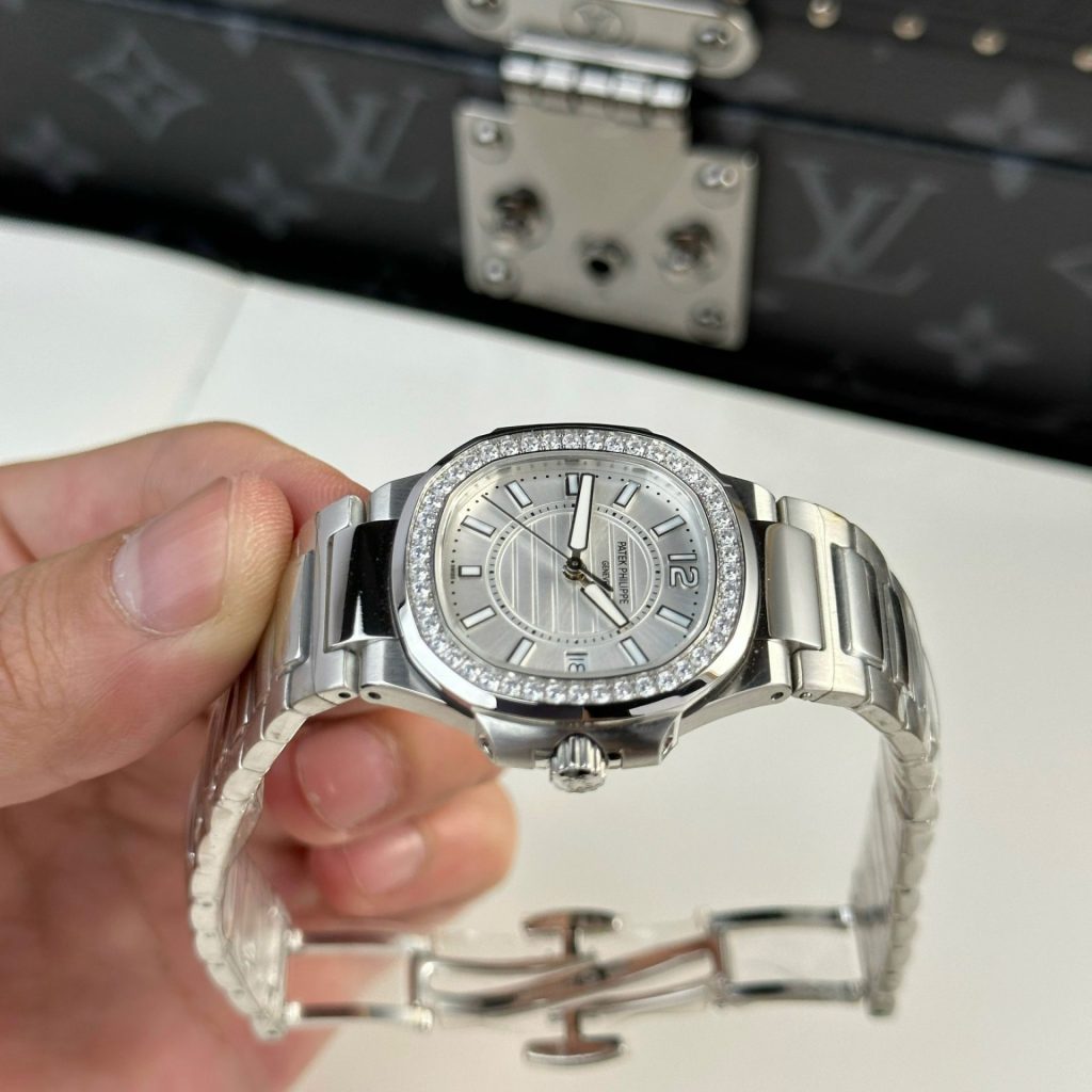 Patek Philippe Clone Watch Nautilus 7010 Womens White Dial 32mm