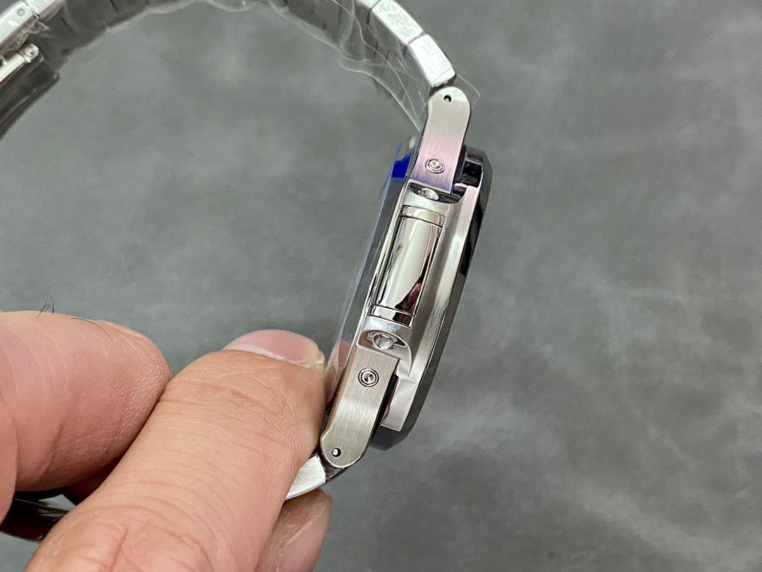 Patek Philippe Replica Watch Nautilus 5726 Blue Dial GR Factory 40.5mm
