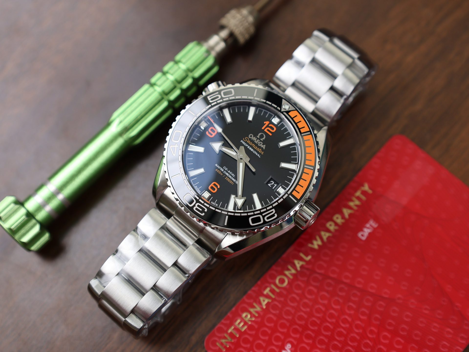 Omega Replica Watch Planet Ocean Metal Strap Dial Black VS Factory 43.5mm