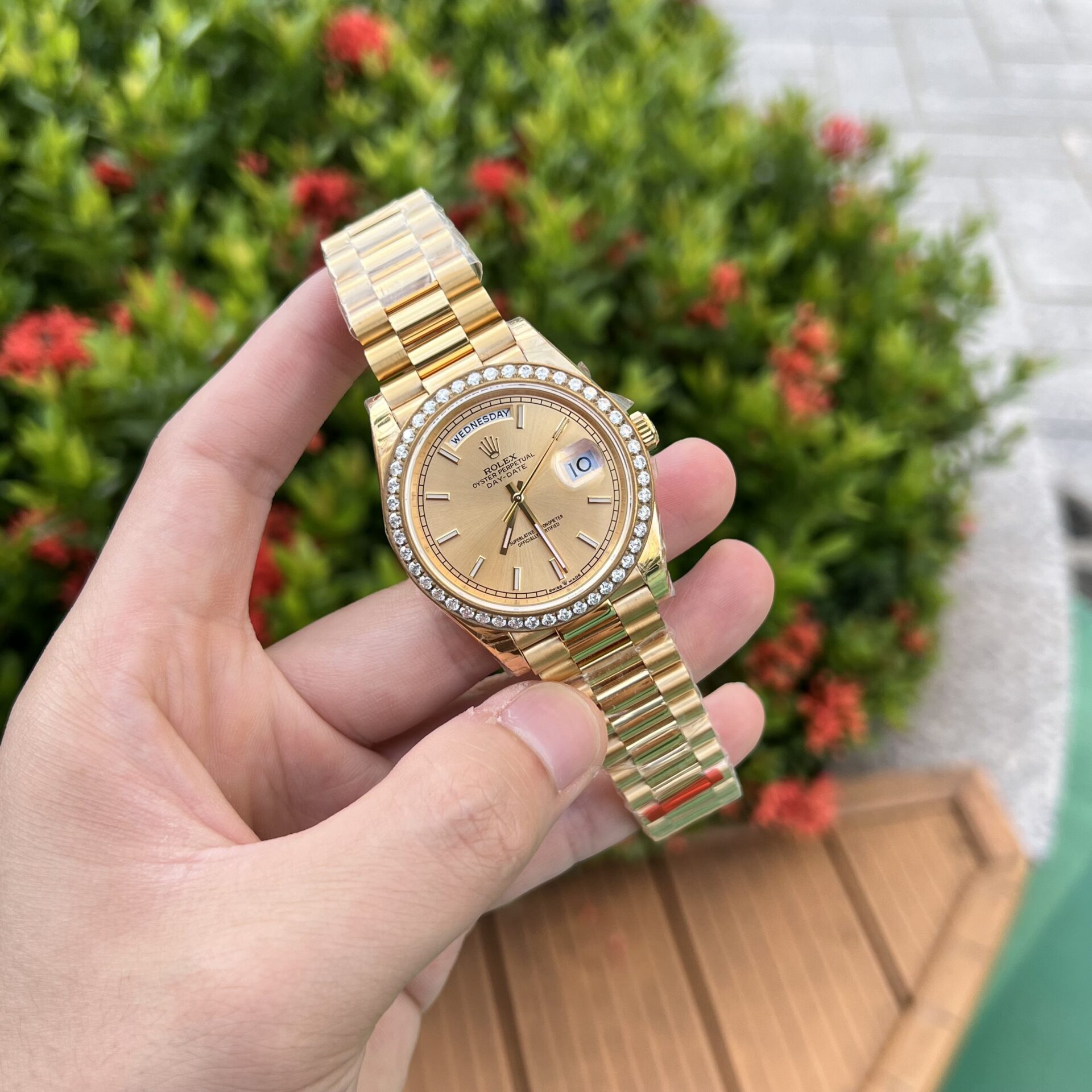 Rolex Day-Date Best Replica Watch Diamond Bezel Champagne Dial 40mm