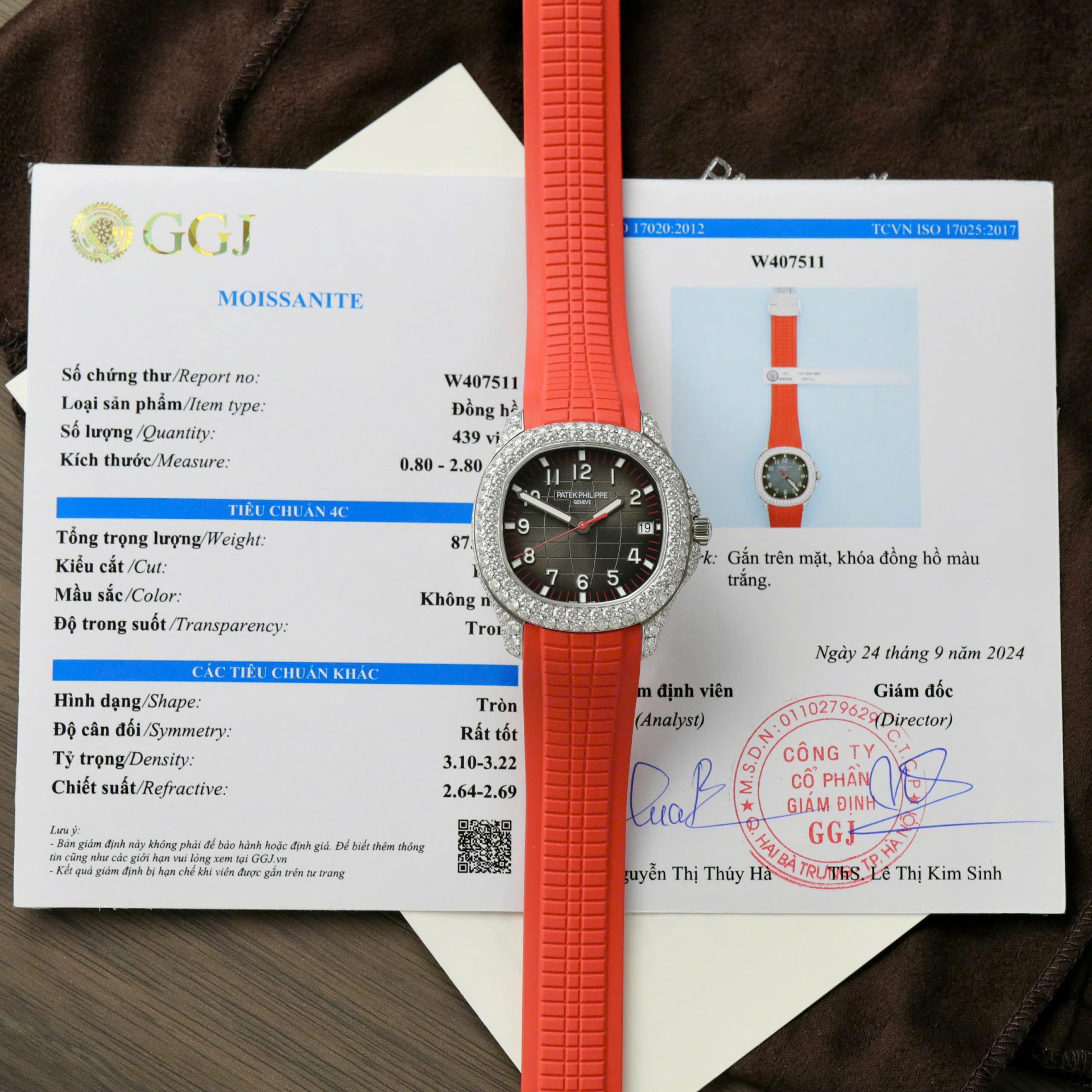 Patek Philippe Aquanaut 5167 Rep 11 Watch Custom Moissanite Diamonds Red Rubber Strap 40mm