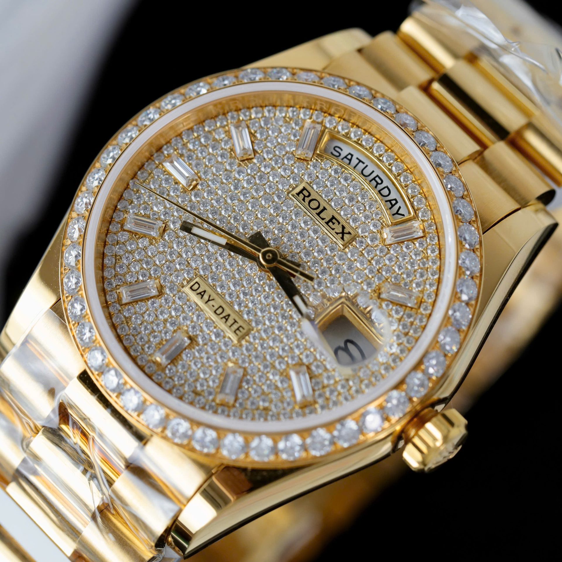 Rolex Day-Date 18K Gold Wrapped + Moissanite Diamonds Copies Watches GM Factory 36mm