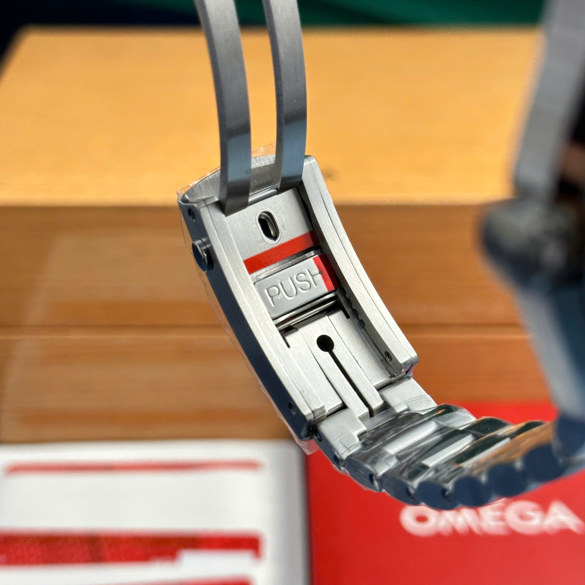 Omega Seamaster Planet Ocean 600M Replica Watch Metal Wire VS Factory 43.5mm