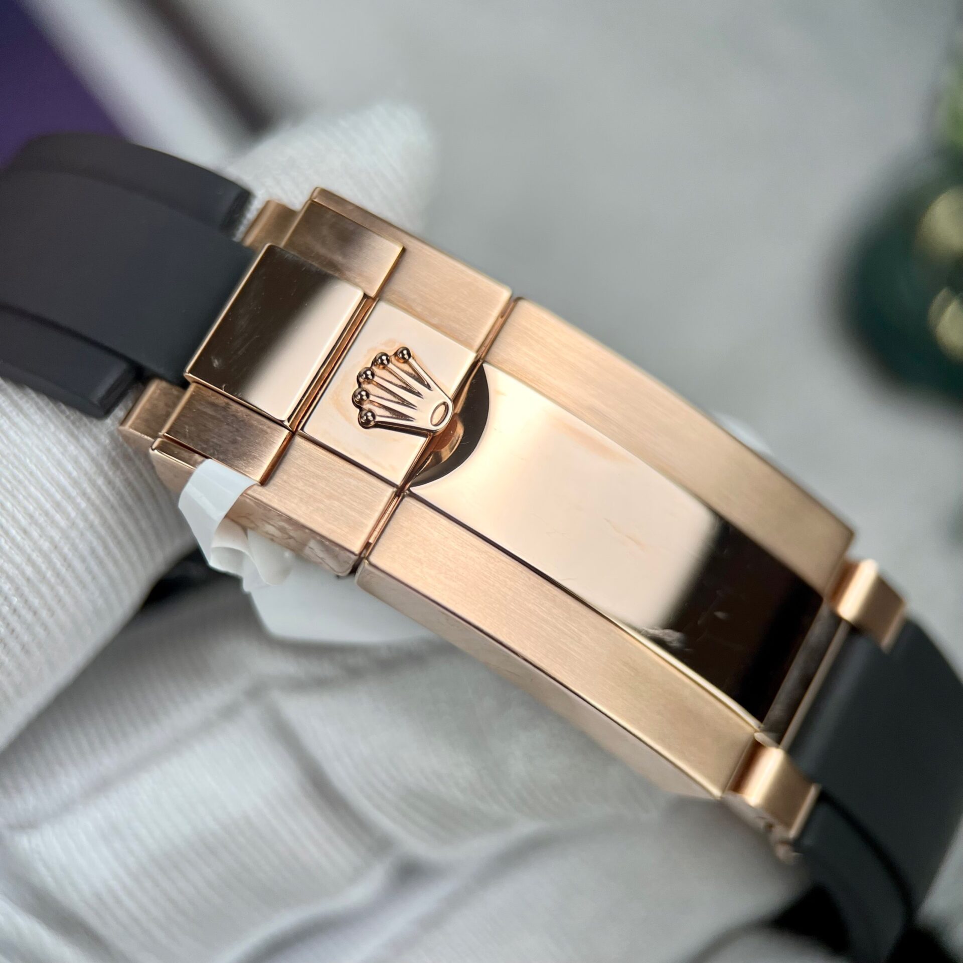 Rolex Daytona 116515LN 18K Rose Gold Wrapped Replica Watch 40mm