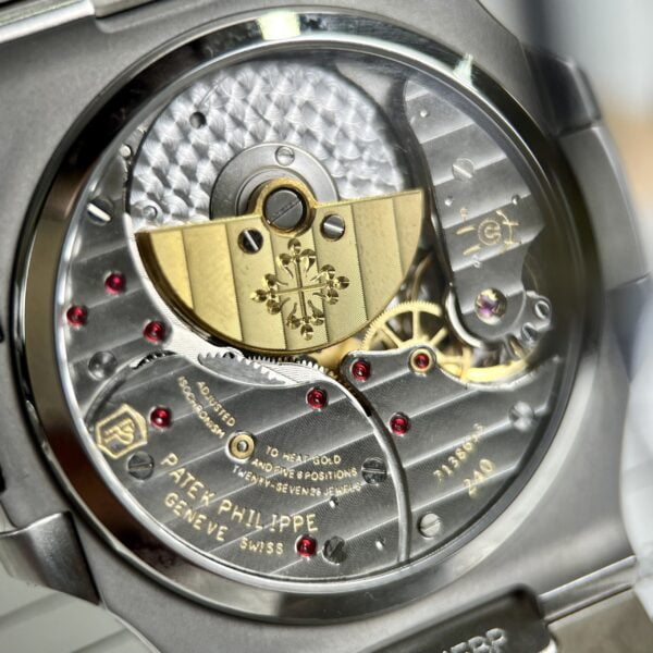 Patek Philippe Replica Watch Nautilus 5712 Tiffany   Co Metal Wire 40mm