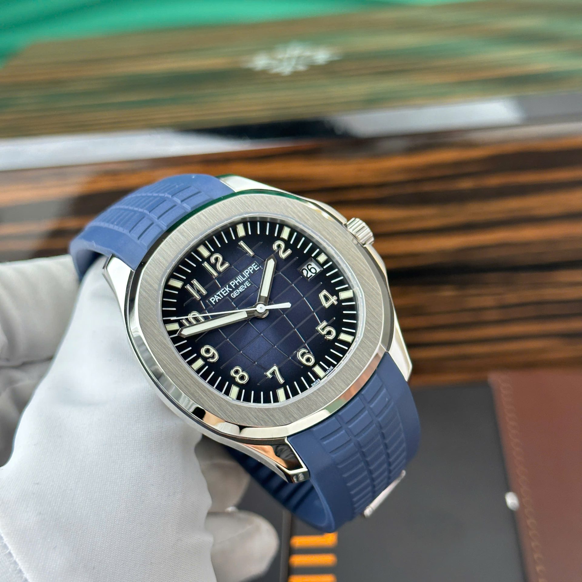 Patek Philippe Aquanaut 5168G Blue Dial Best Replica Watch Custom Like Auth 42.2mm