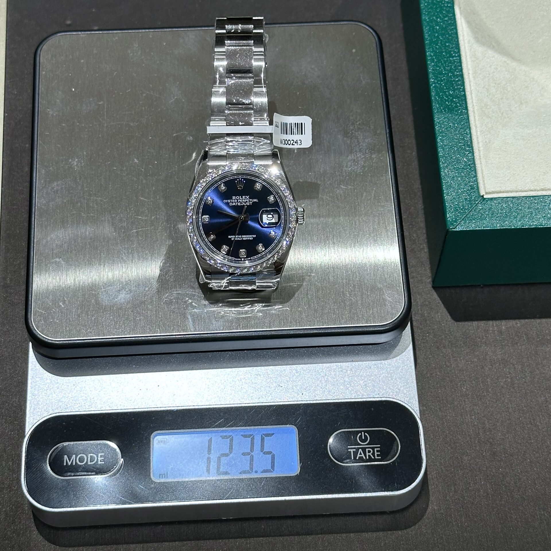 Rolex DateJust Replica Watch With Moissanite Diamond Blue Dial Clean 41mm