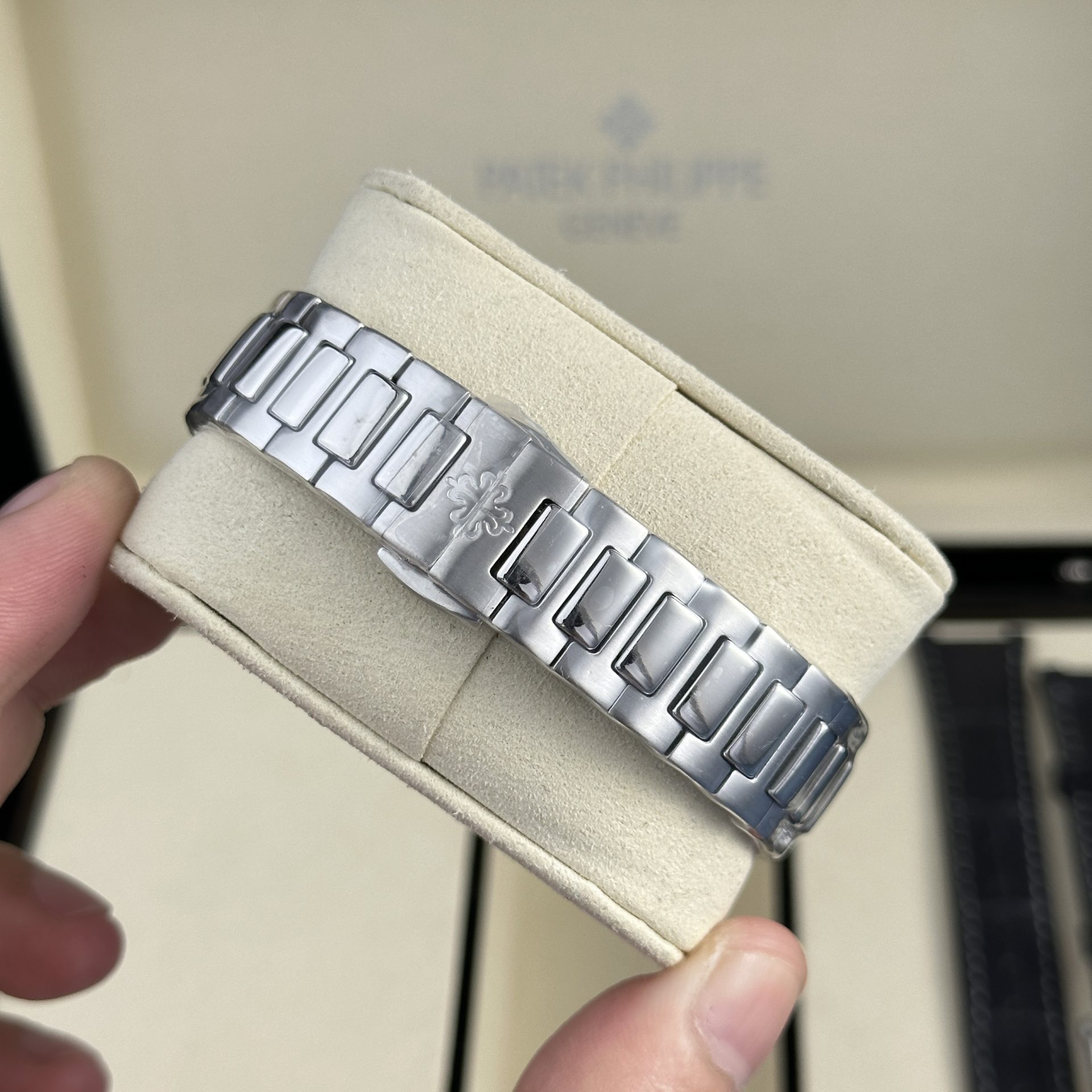 Patek Philippe Fake Watch Nautilus 7010 Gray Dial Womens 32mm
