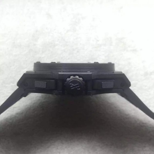 Replica Hublot Big Bang King Power 48mm PVD Black Dial Red Hands Gummy Strap A7750
