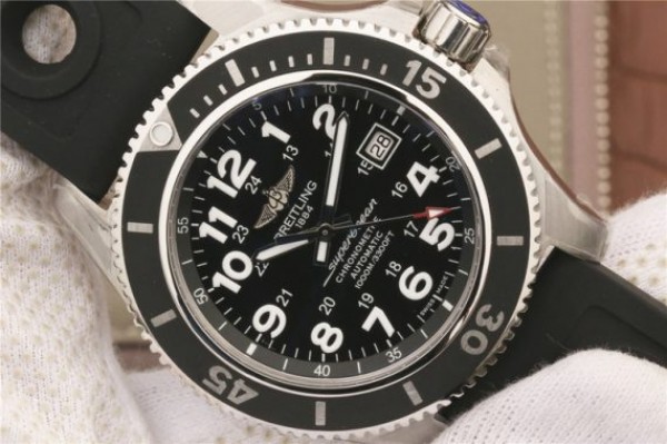 Replica Breitling SuperOcean  II 44mm GF Black Dial Black Rubber Strap A2824