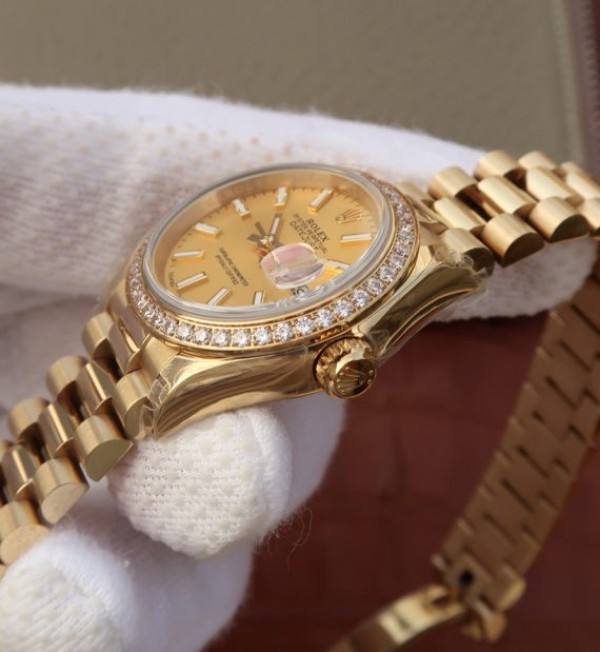 Replica Rolex DateJust 31mm Diamonds Bezel RG Case RG Gold Dial A2235