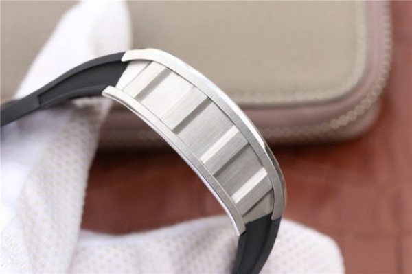 Replica Richard Mille RM011 Felipe Massa Red Inner Bezel Black Rubber Strap A7750