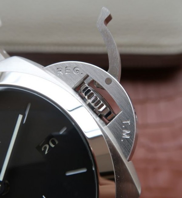 Replica Panerai SF PAM732 Softbank Team Japan Leather Strap P9010
